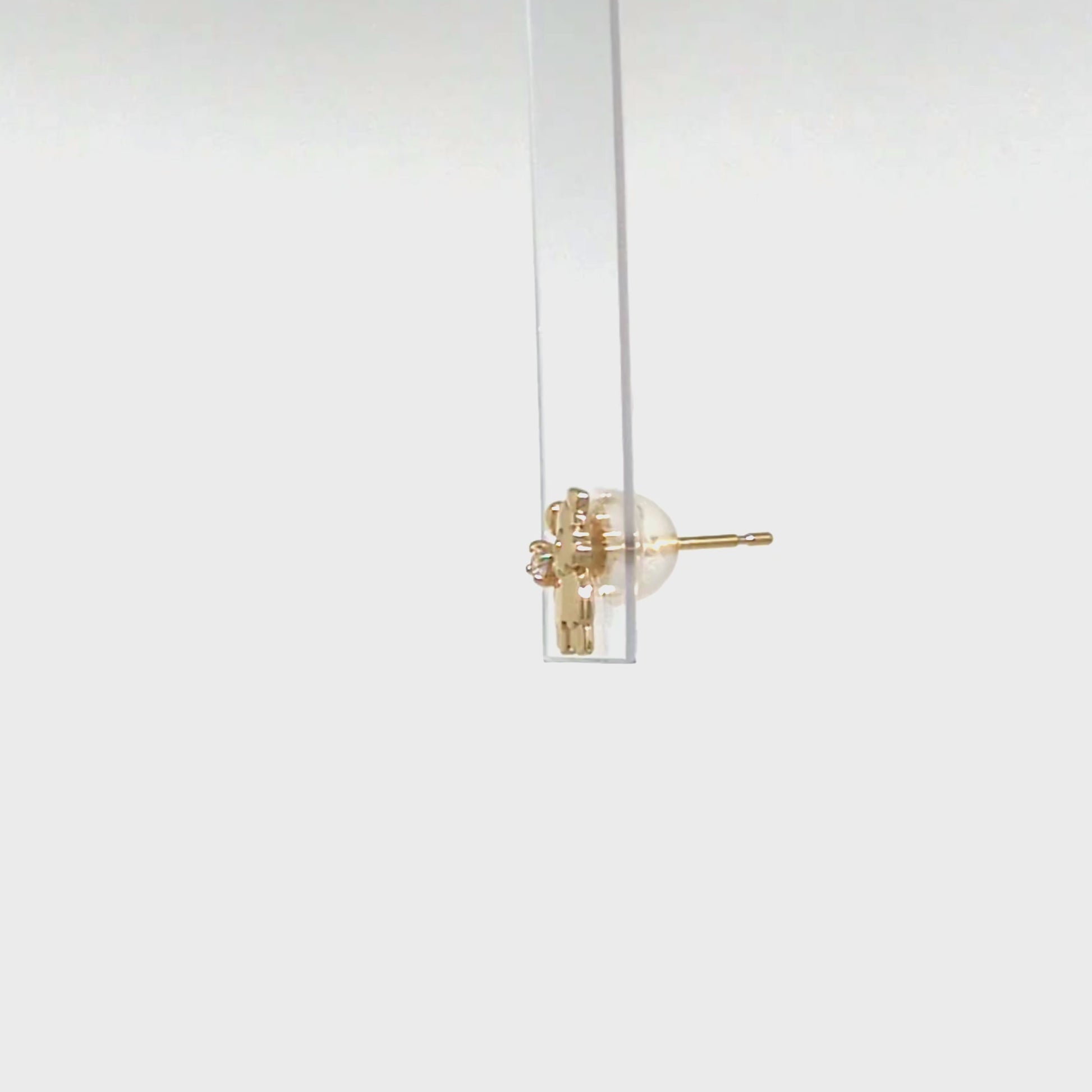 [Solo Earring] 18K/10K Miniature Schnauzer Single Earring (Yellow Gold) - Product Video