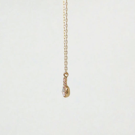 10K Moissanite Milgrain Shining Necklace (Yellow Gold) - Product Video