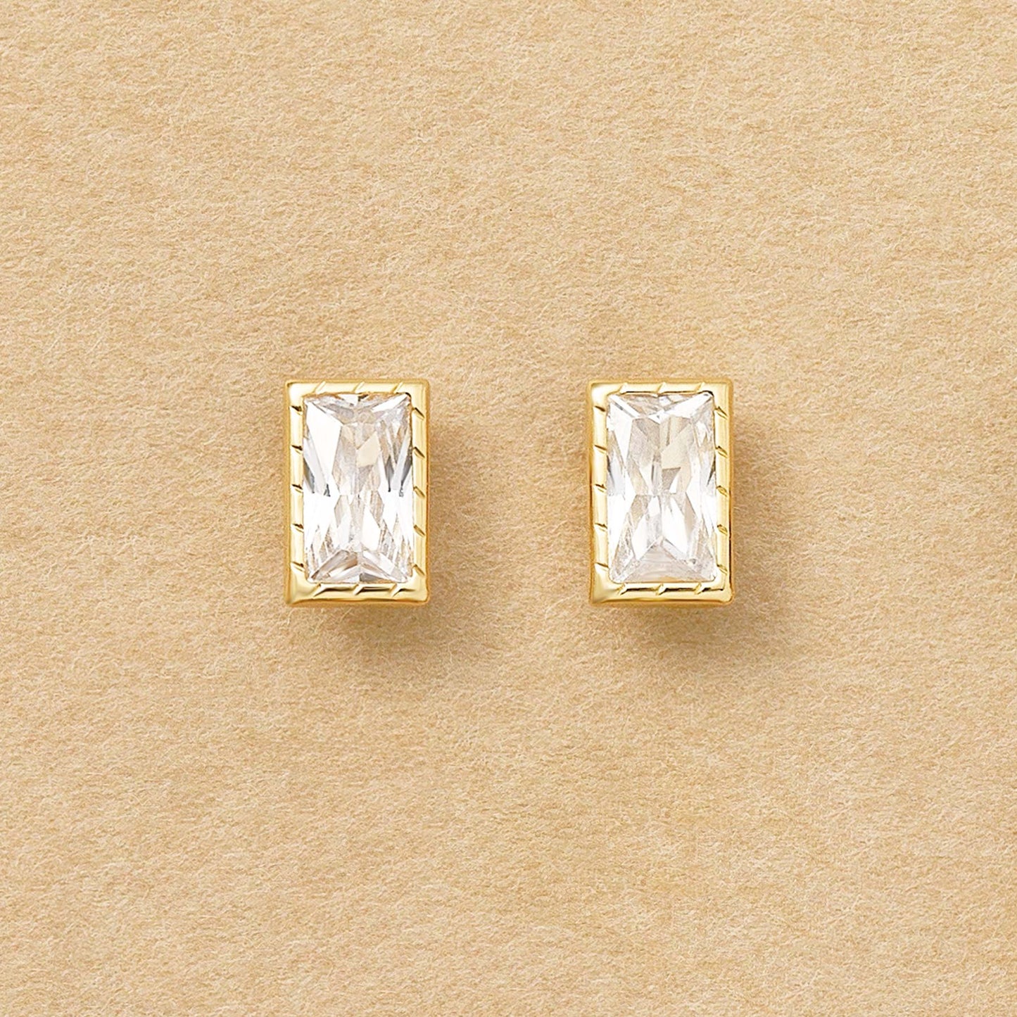 [Second Earrings] 18K Yellow Gold Cubic Zirconia Bucket Cut Earrings - Product Image