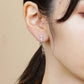 [Airy Clip-On Earrings] Twisted Swinging Earrings (10K White Gold) - Model Image