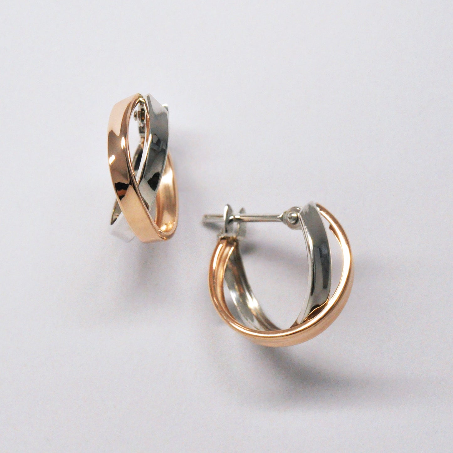 14K/10K Gold Combination Color Hoop Earrings (White Gold / Rose Gold) - Product Image
