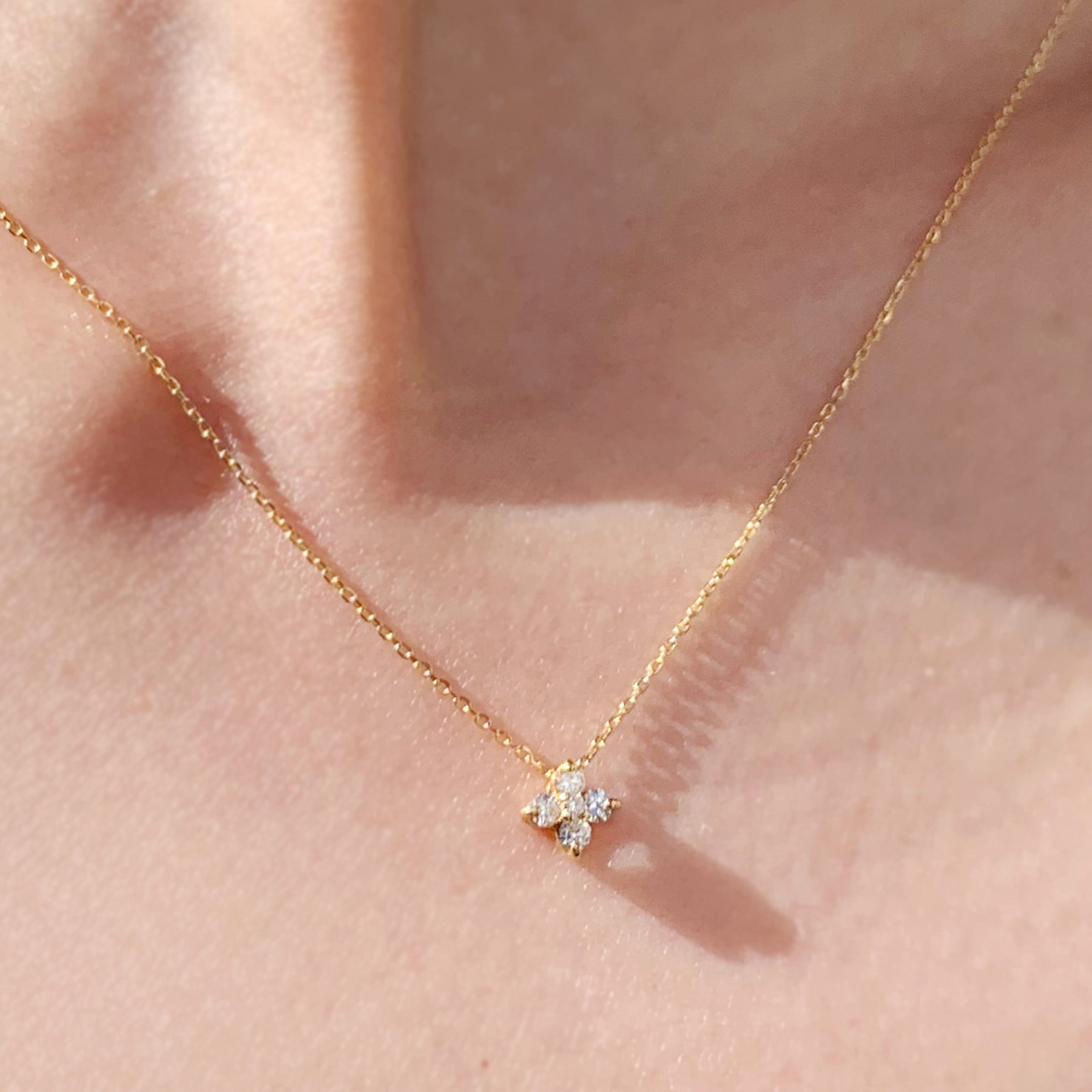 18K Yellow Gold Diamond Flower Necklace - Model Image