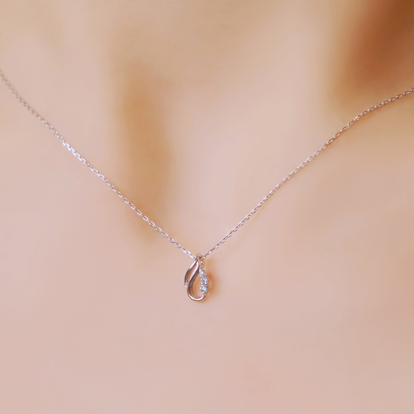 10K White Gold Diamond Tier Design Necklace - Model Image