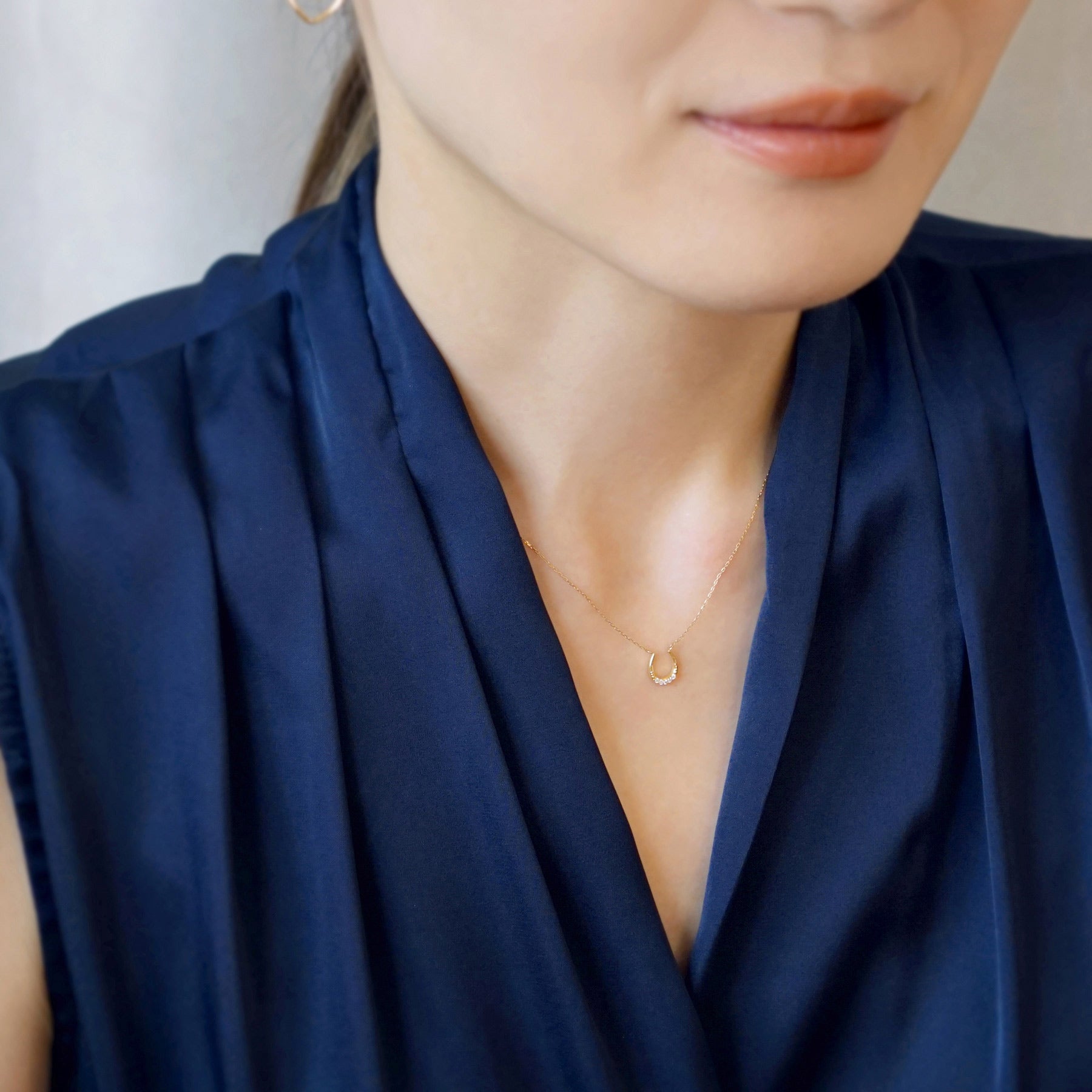 18K Yellow Gold Diamond Horseshoe Necklace - Model Image