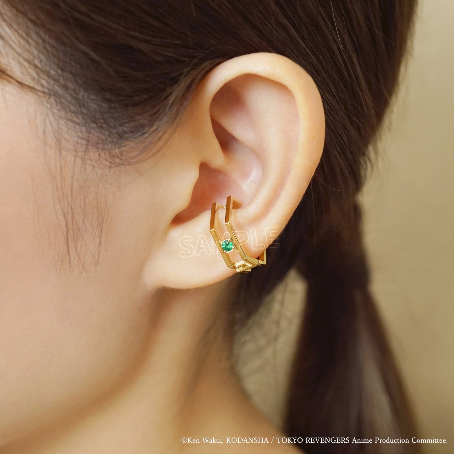 Tokyo Revengers - 2Way Ear Cuff (Takemichi Hanagaki) - Model Image