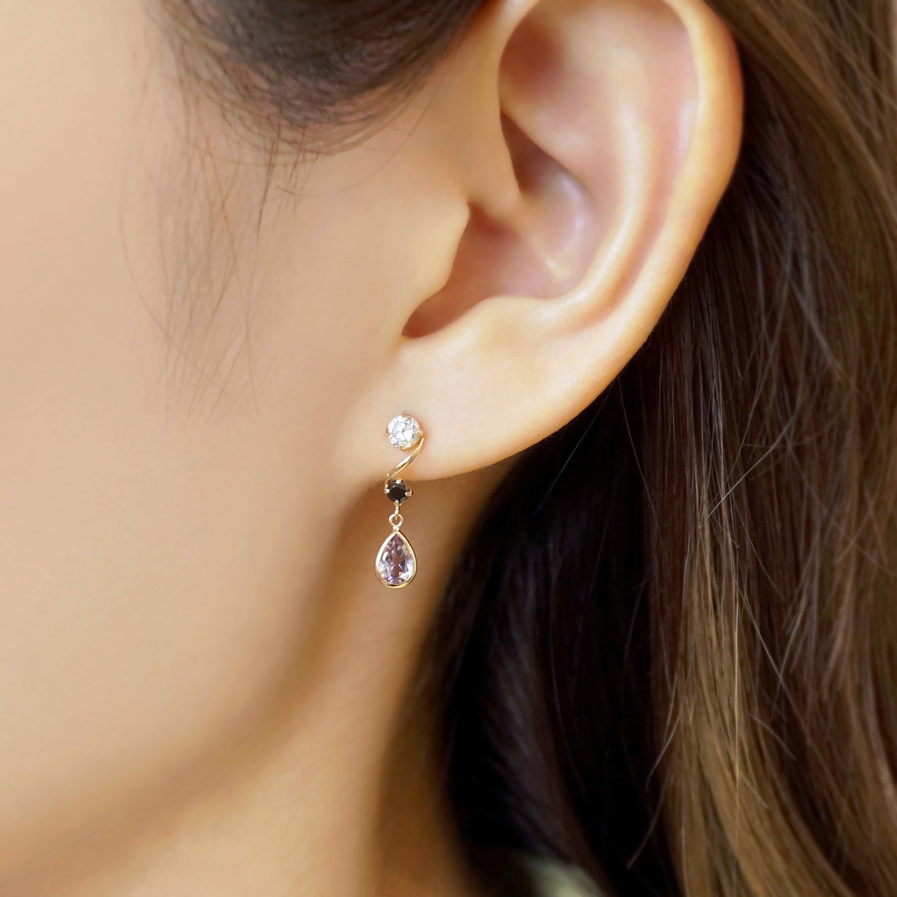 18K/10K Yellow Gold Amethyst Swinging Earrings - Model Image