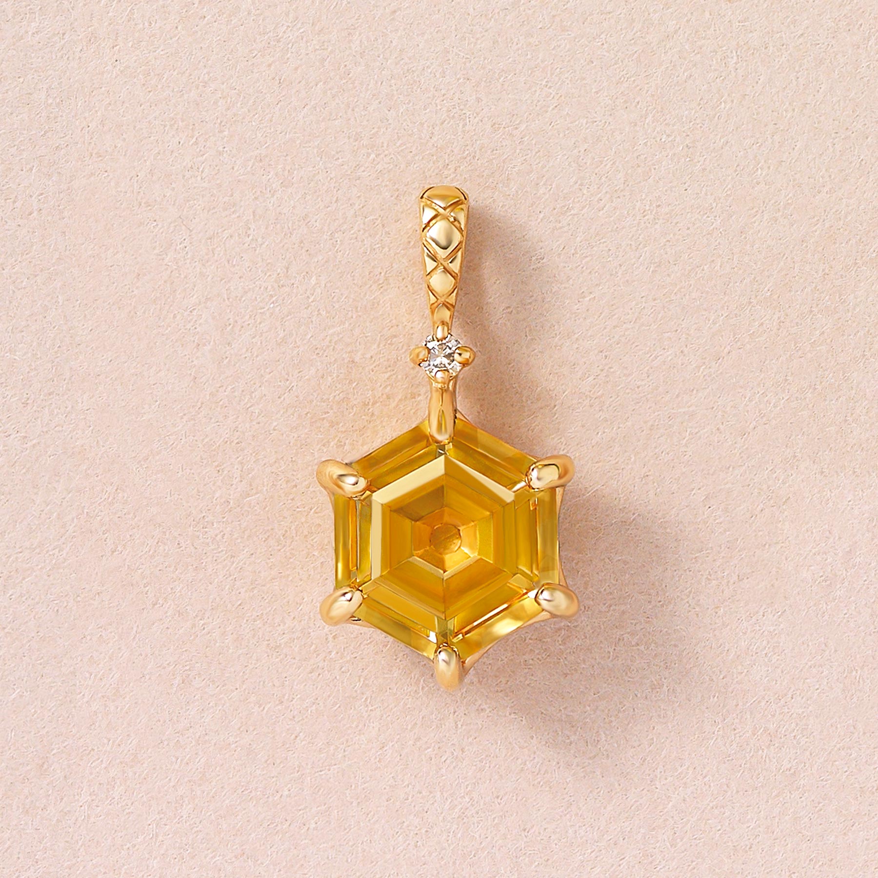[GARDEN] 10K Citrine Honeycomb Necklace Charm (Yellow Gold) - Product Image