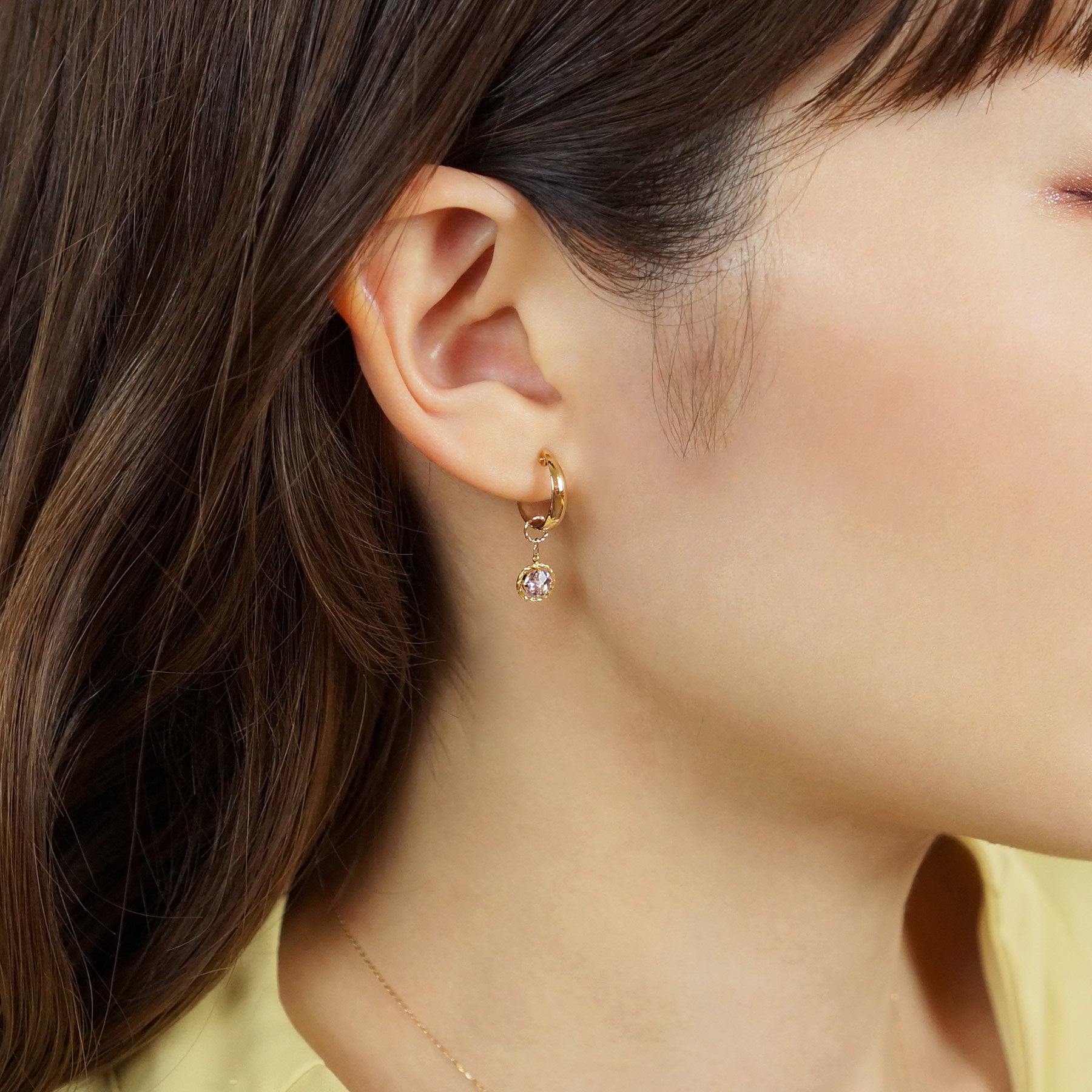 [Palette] 10K Yellow Gold Light Amethyst Circle Charms For Hoop Earrings - Model Image