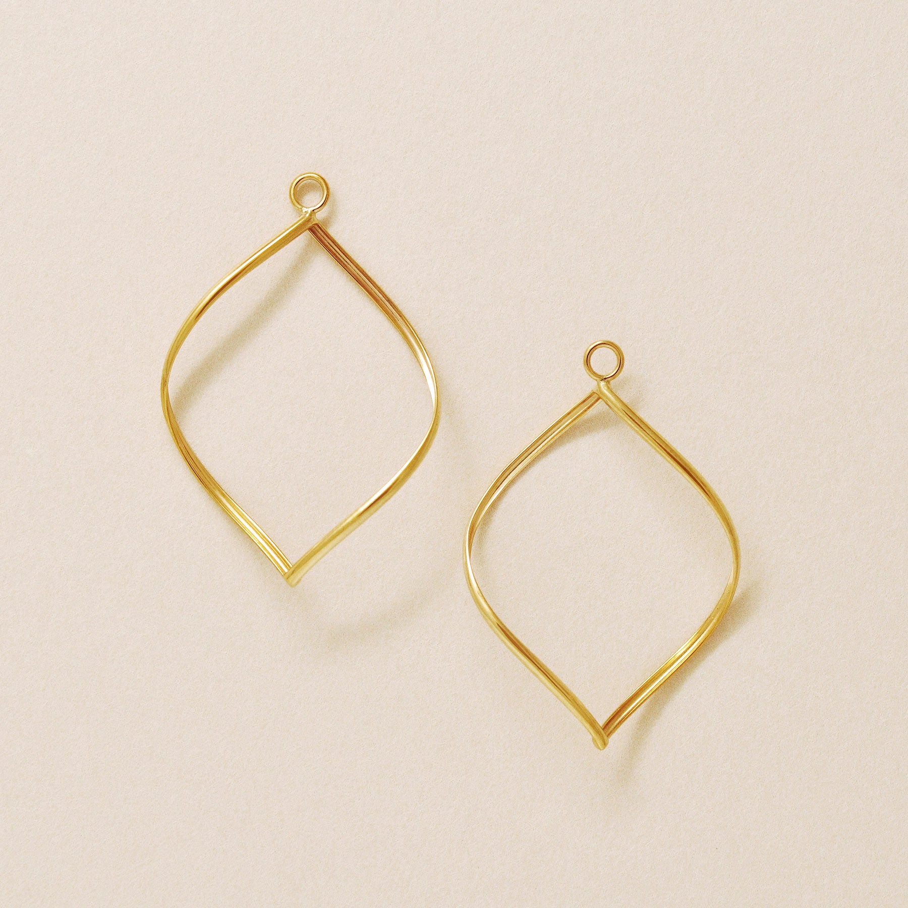 [Palette] Leaf Frame Earring Charms (10K Yellow Gold) - Product Image