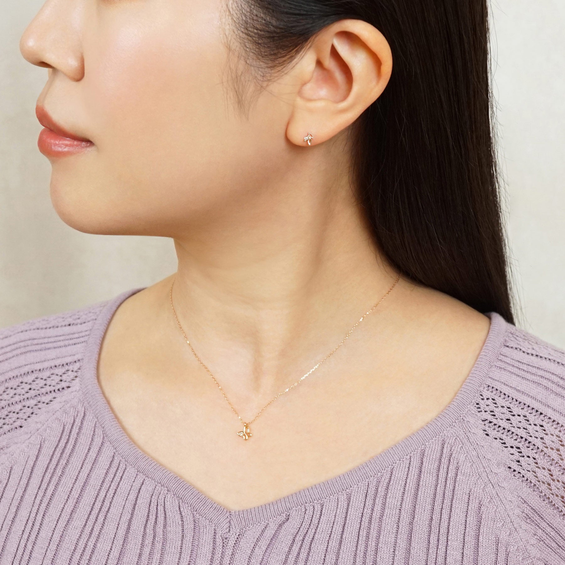 18K/10K Diamond Petit Olive Earrings (Yellow Gold) - Model Image