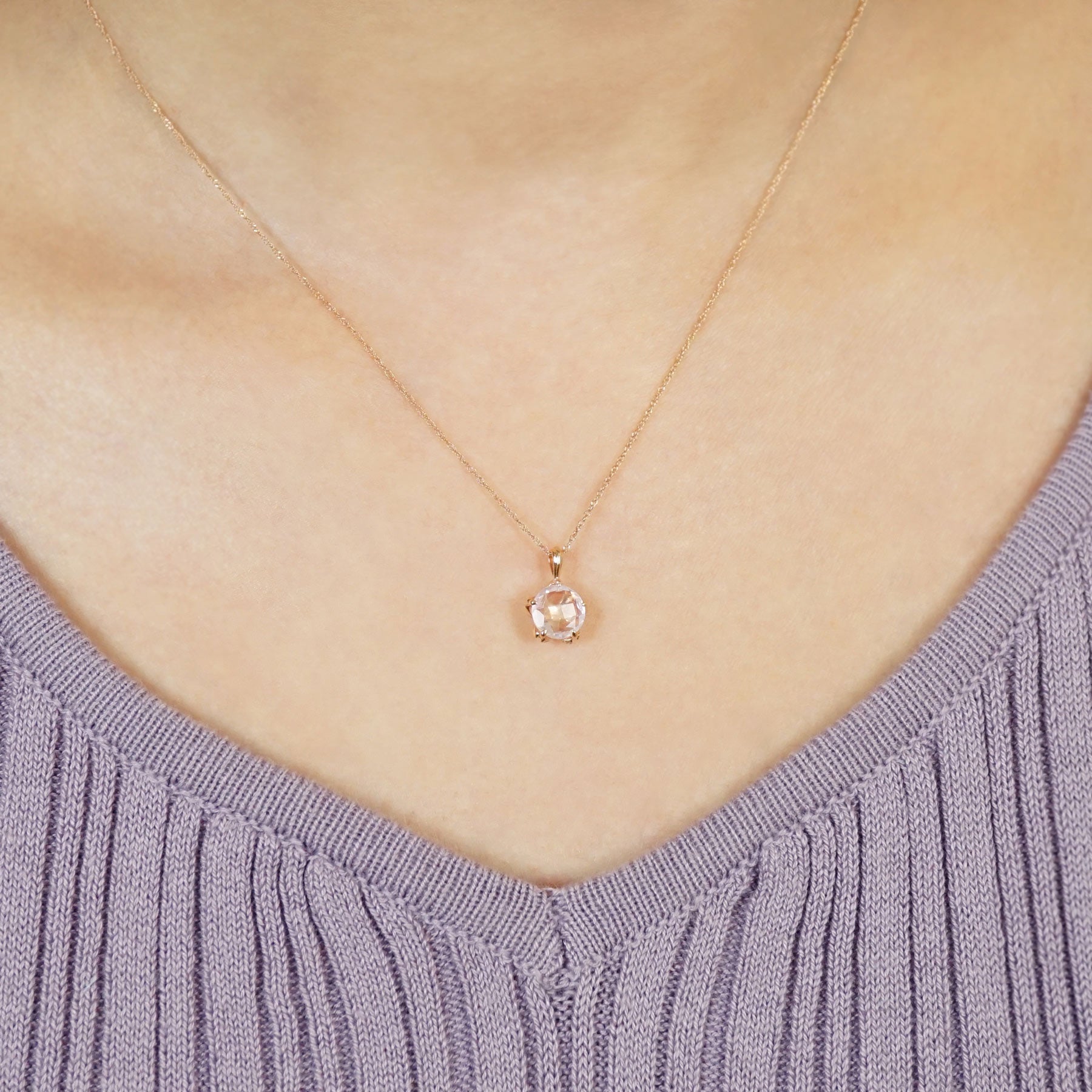 [Birth Flower Jewelry] April - Cherry Blossoms Reversible Necklace (10K Rose Gold) - Model Image