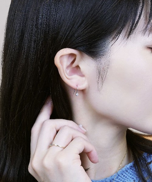 [Palette] 14K White Gold Wire Earring Bases - Model Image