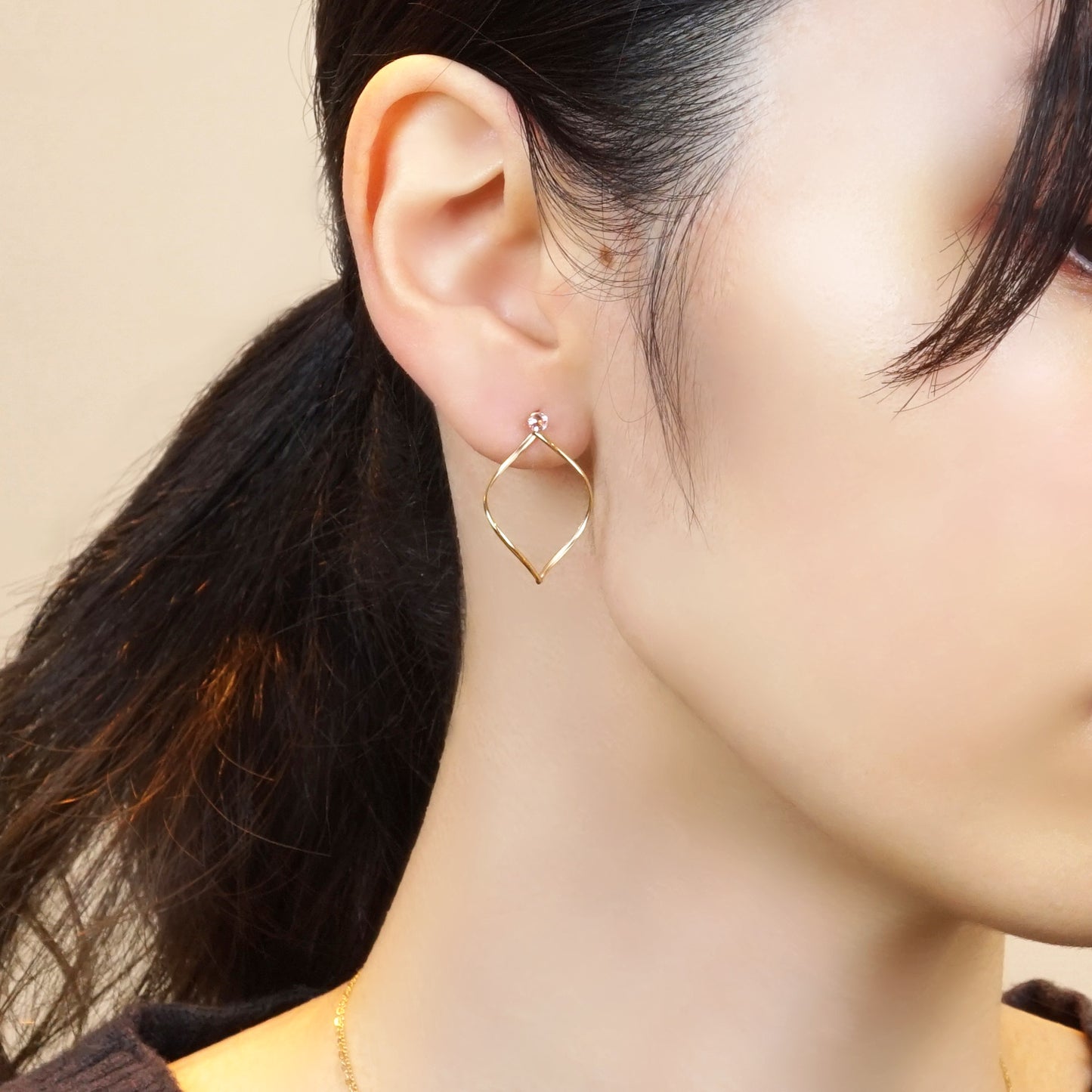 [Second Earrings] 18K Yellow Gold Pink Tourmaline Earrings - Model Image