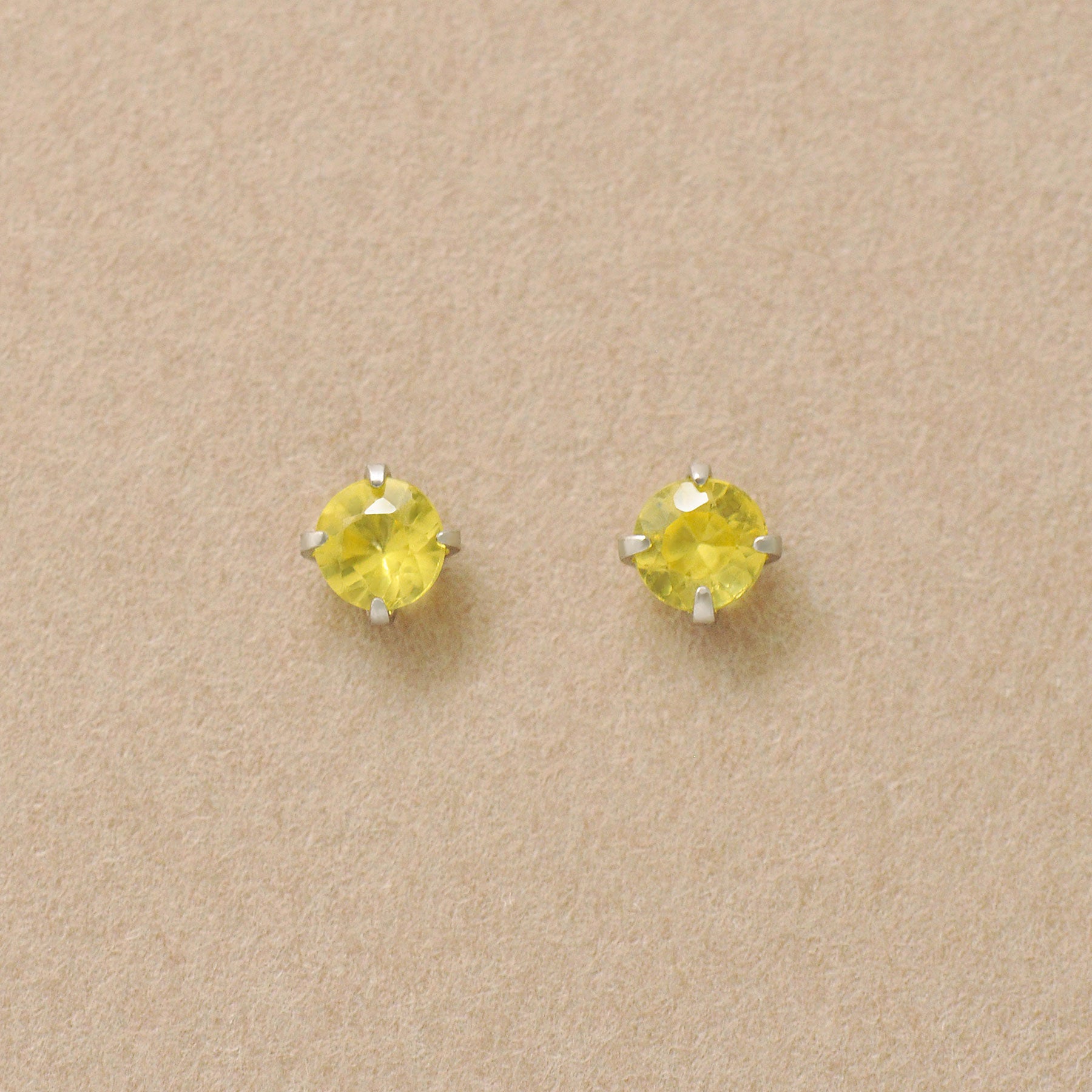 [Second Earrings] Platinum Yellow Sapphire Earrings - Product Image
