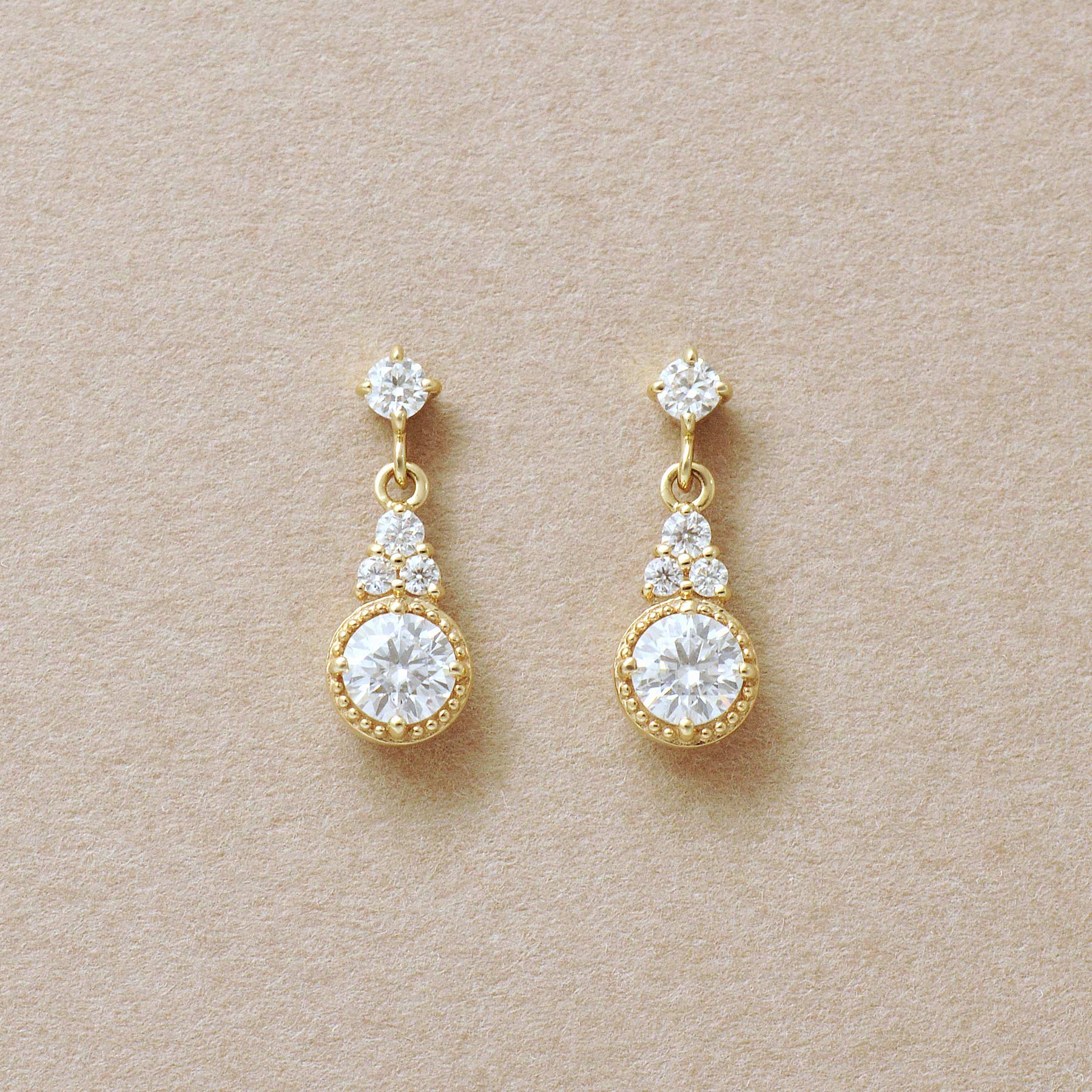 18K/10K Moissanite Milgrain Shining Earrings (Yellow Gold) - Product Image