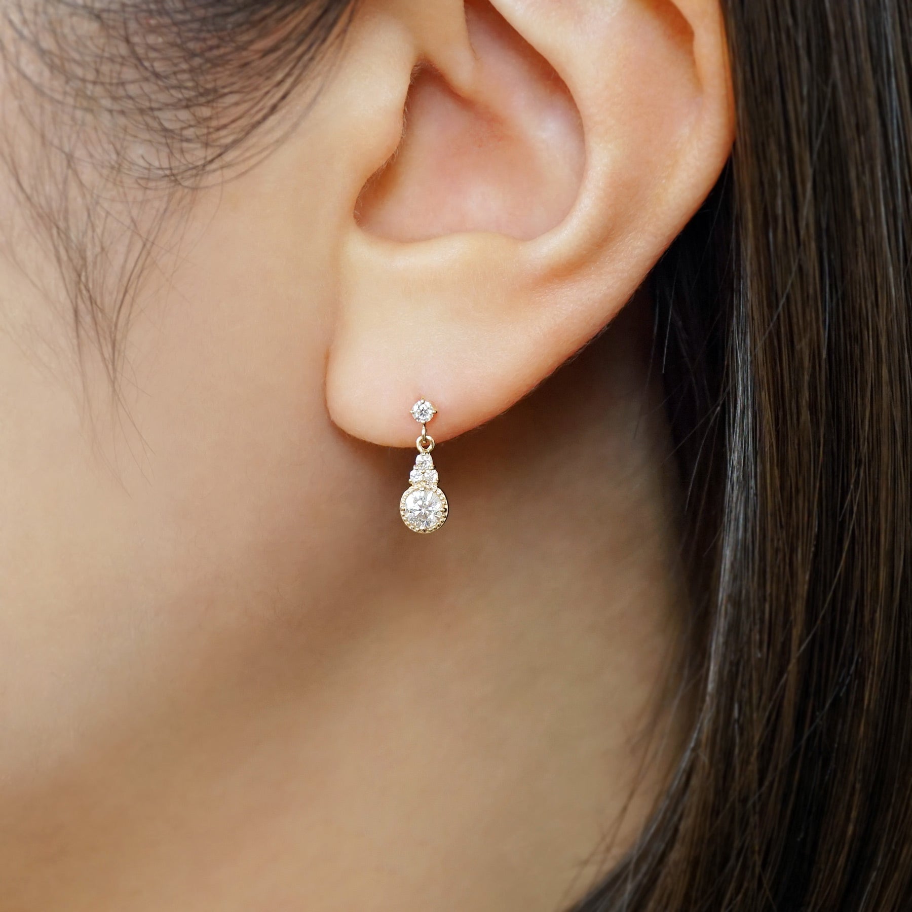18K/10K Moissanite Milgrain Shining Earrings (Yellow Gold) - Model Image