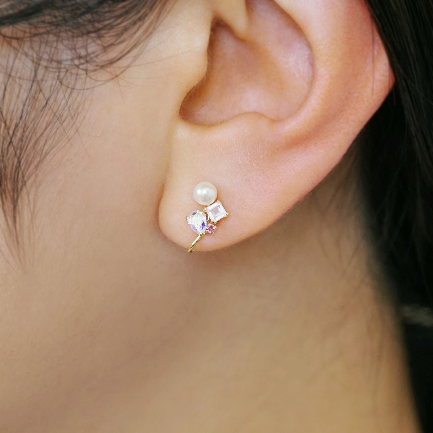 [Airy Clip-On Earrings] 10K Pink Stone Earrings (Yellow Gold) - Model Image