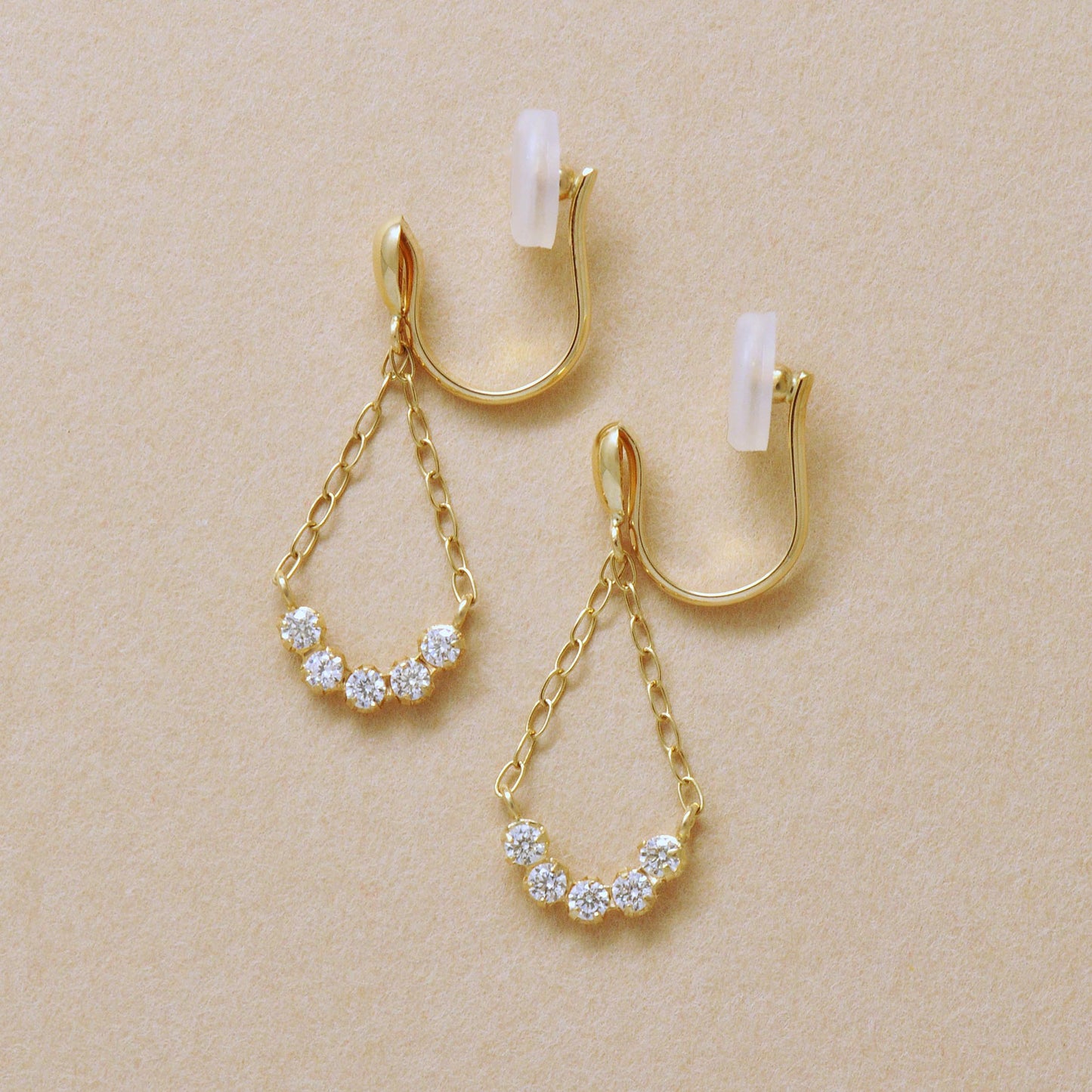 [Airy Clip-On Earrings] 10K Swinging Arch Earrings (Yellow Gold) - Product Image