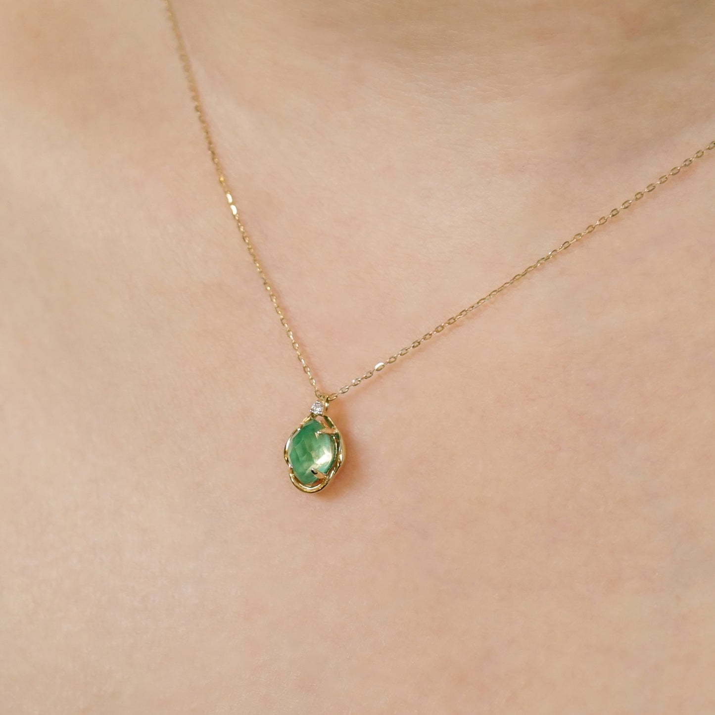 10K "Winter Great Diamond" Citrine x Turquoise Necklace (Yellow Gold) - Model Image