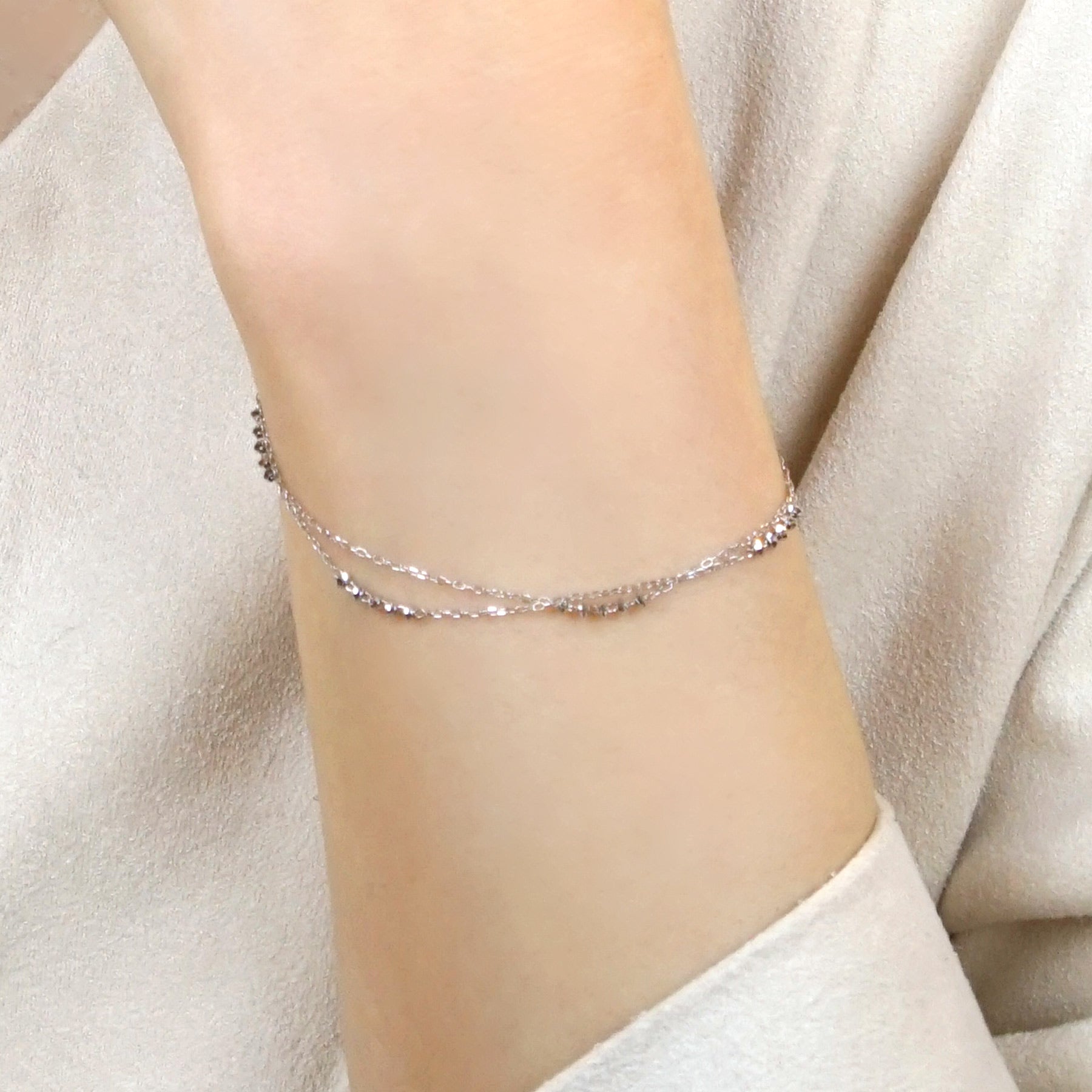 18K White Gold Double Bracelet - Model Image