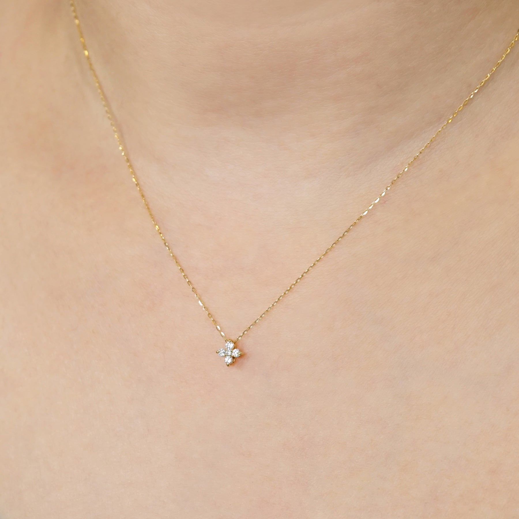 18K Yellow Gold Diamond Flower Necklace (S) - Model Image