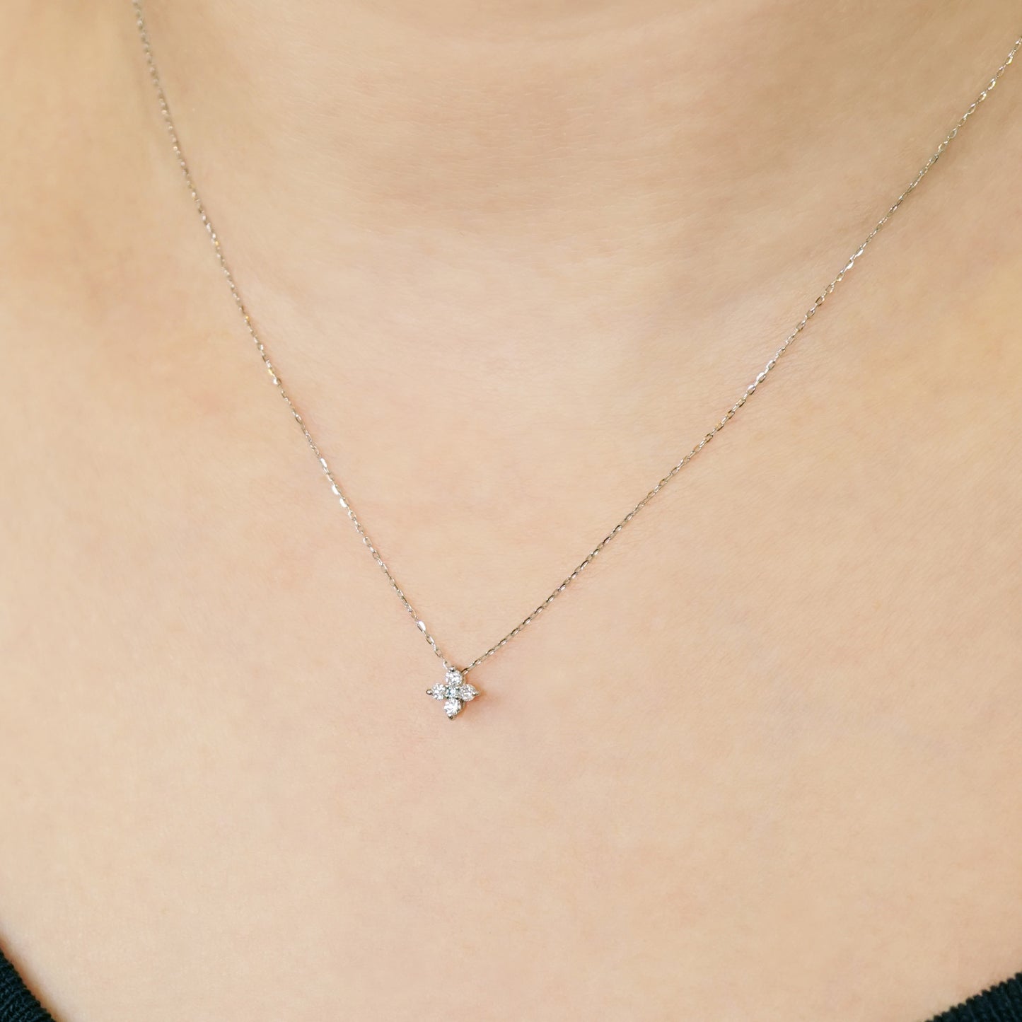 Platinum Diamond Flower Necklace (S) - Model Image