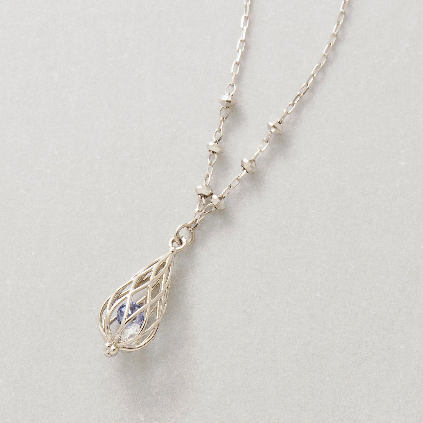 [Pannier] 10K Chandelier Necklace (White Gold) - Product Image