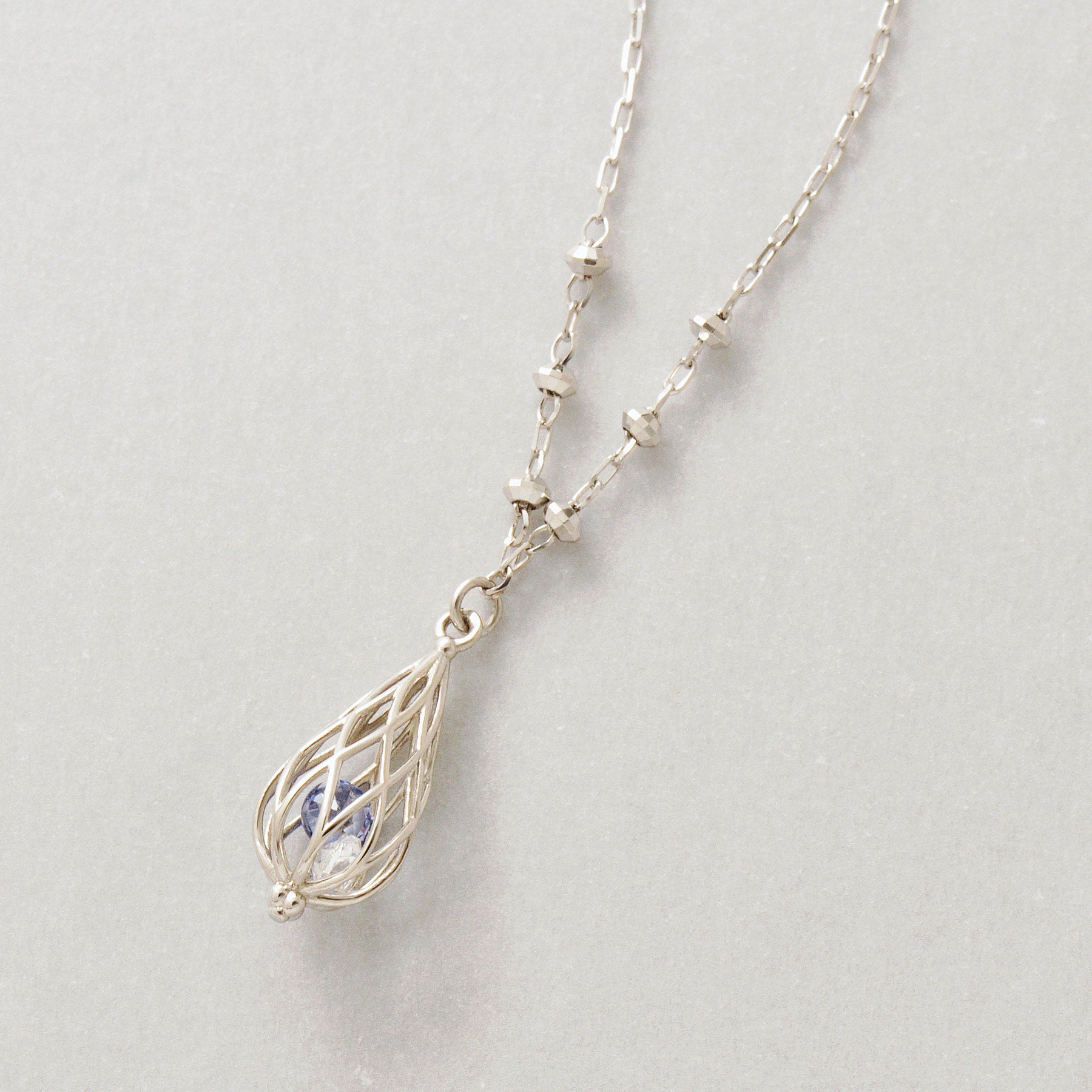 [Pannier] 10K Chandelier Necklace (White Gold) - Product Image