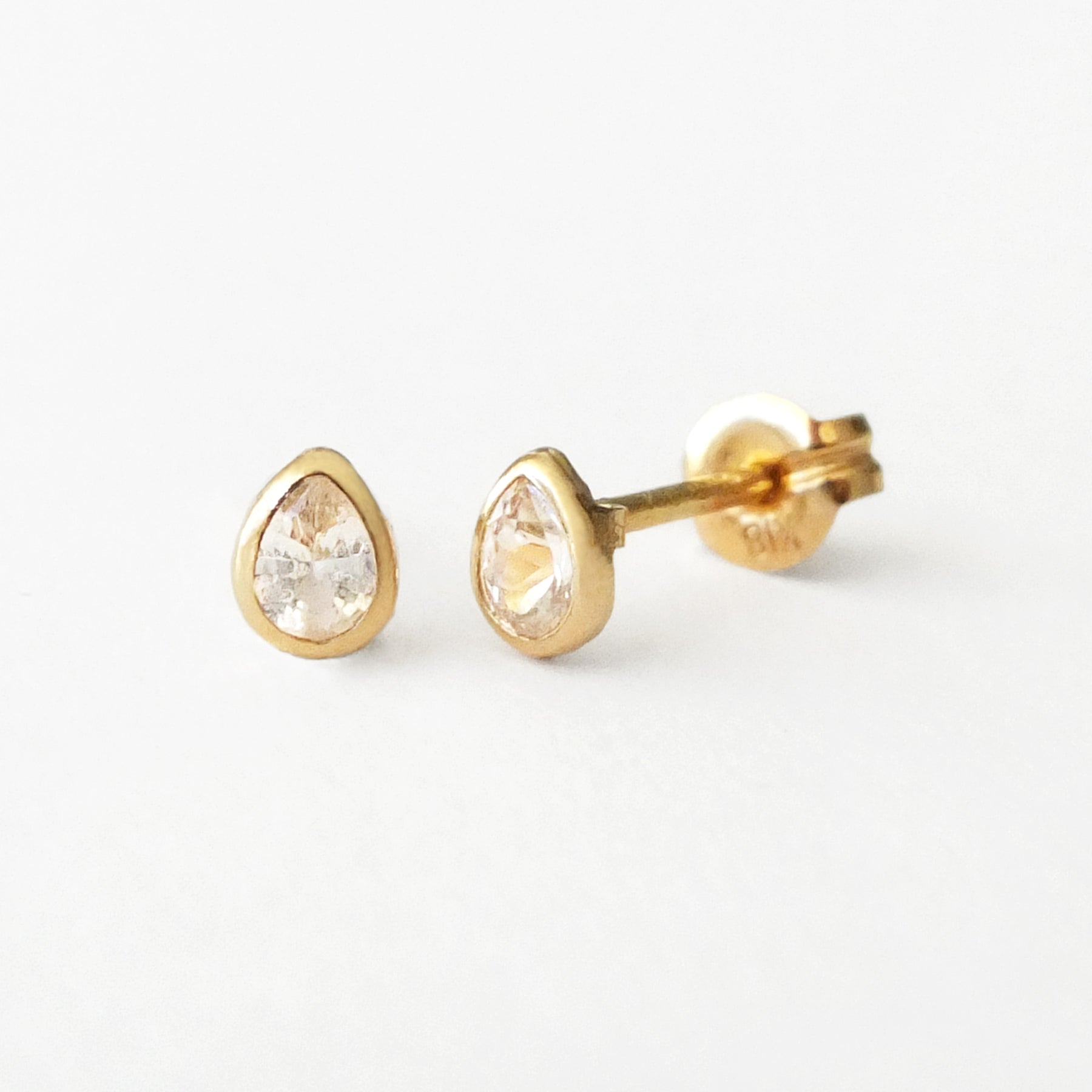 [Second Earrings] 18K Yellow Gold White Sapphire Drop Earrings - Product Image