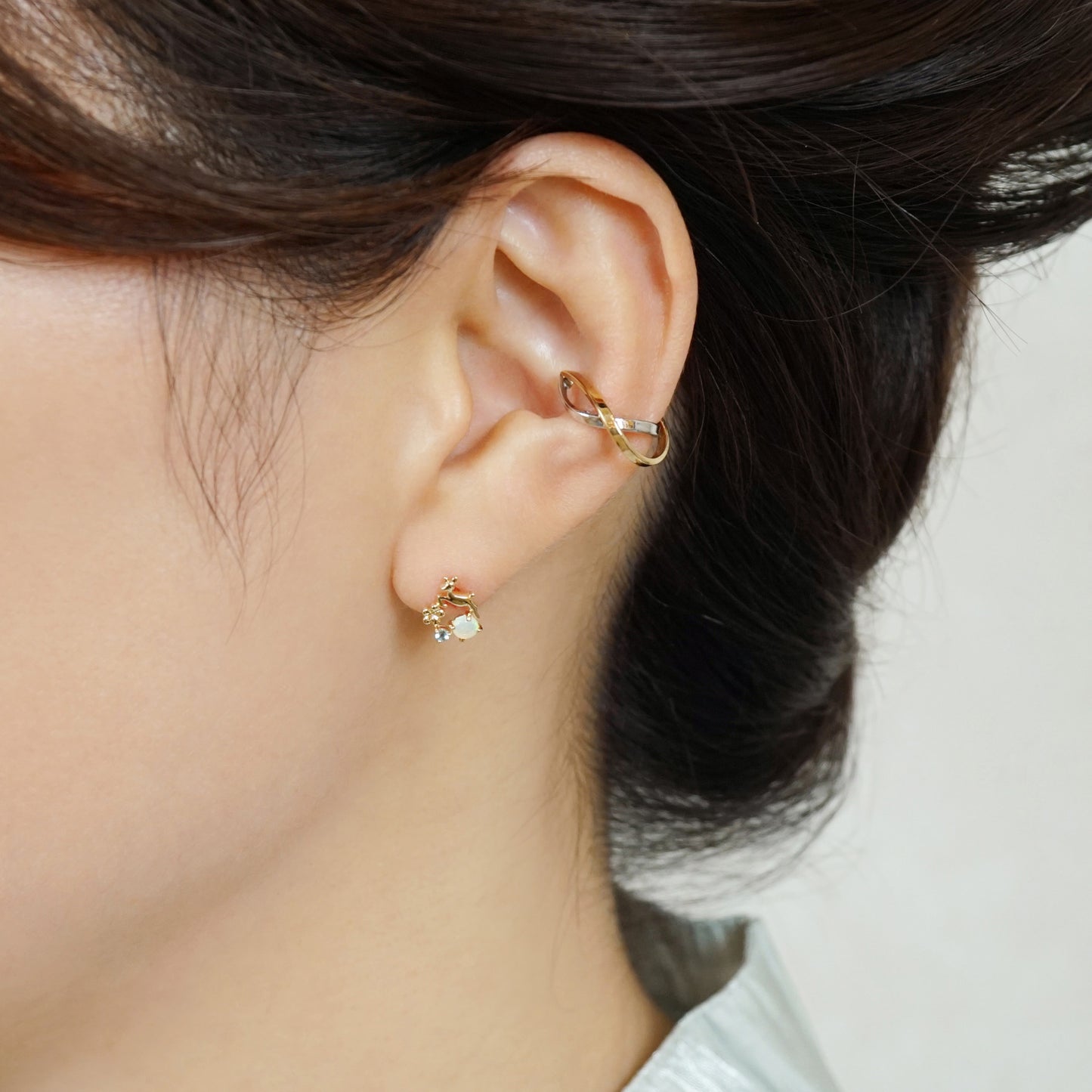 [Solo Earring] 18K/10K Fawn Single Earring (Yellow Gold) - Model Image