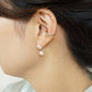 [Solo Earring] 18K/10K Petunia Single Earring (Yellow Gold) - Model Image