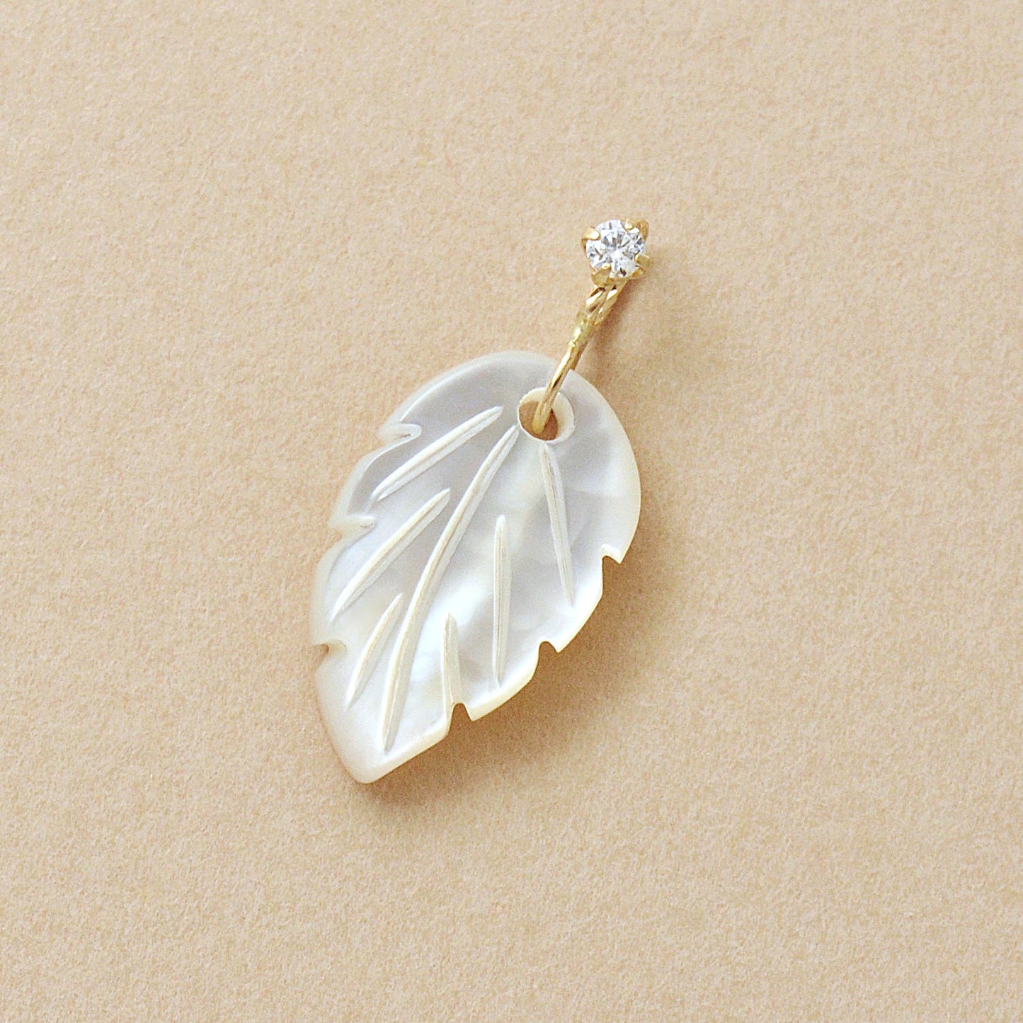 10K White Shell Leaf Necklace Charm (Yellow Gold) - Product Image