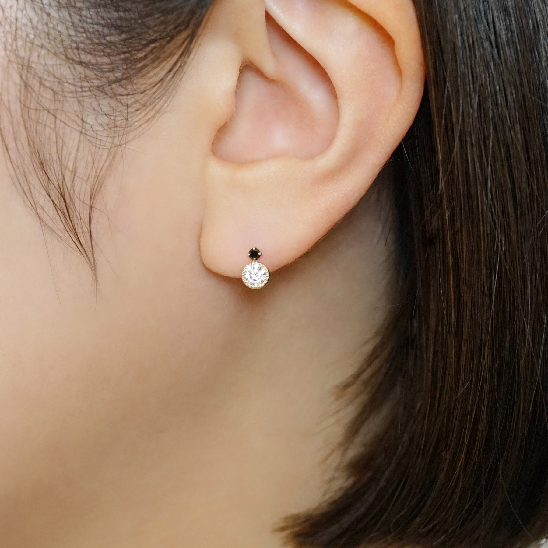 10K Black Color Circle Stud Earrings (Yellow Gold) - Model Image