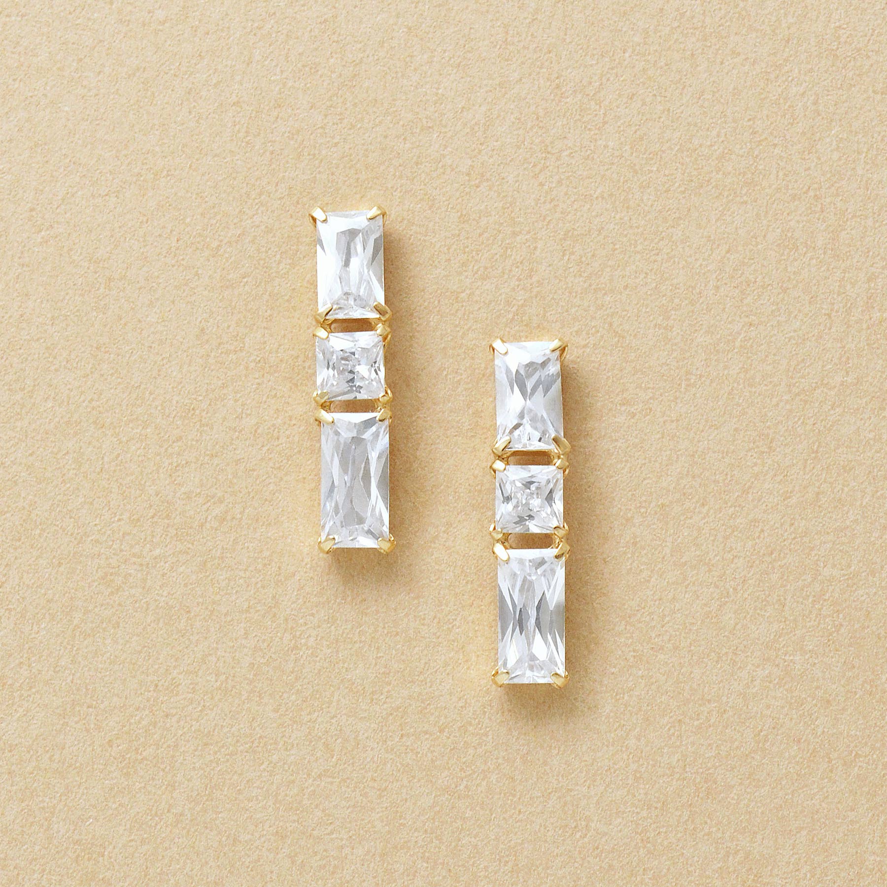 10K Gradation Square Stud Earrings (Yellow Gold) - Product Image