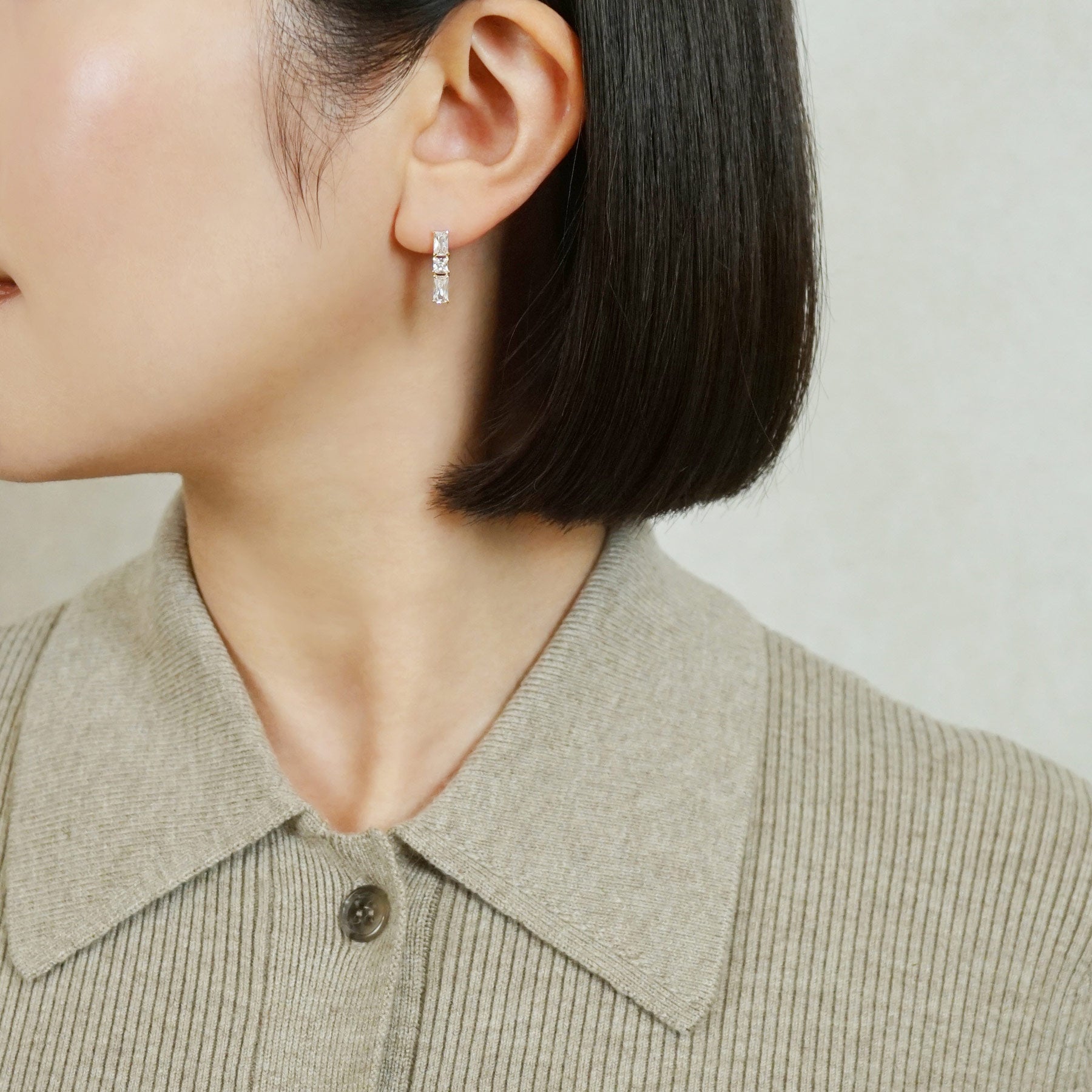 10K Gradation Square Stud Earrings (Yellow Gold) - Model Image