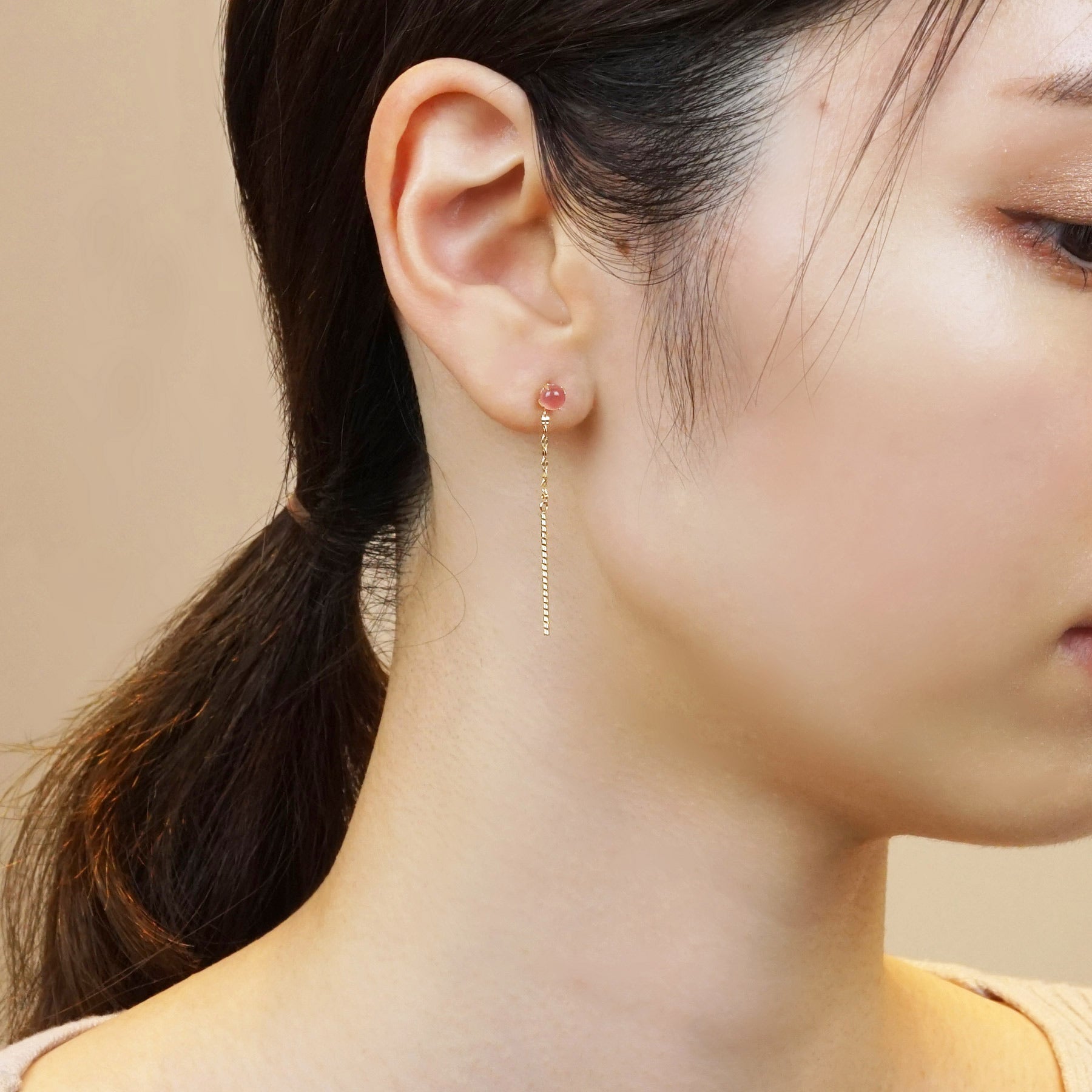 [Second Earrings] 18K Yellow Gold Inca Rose Cabochon Earrings - Model Image