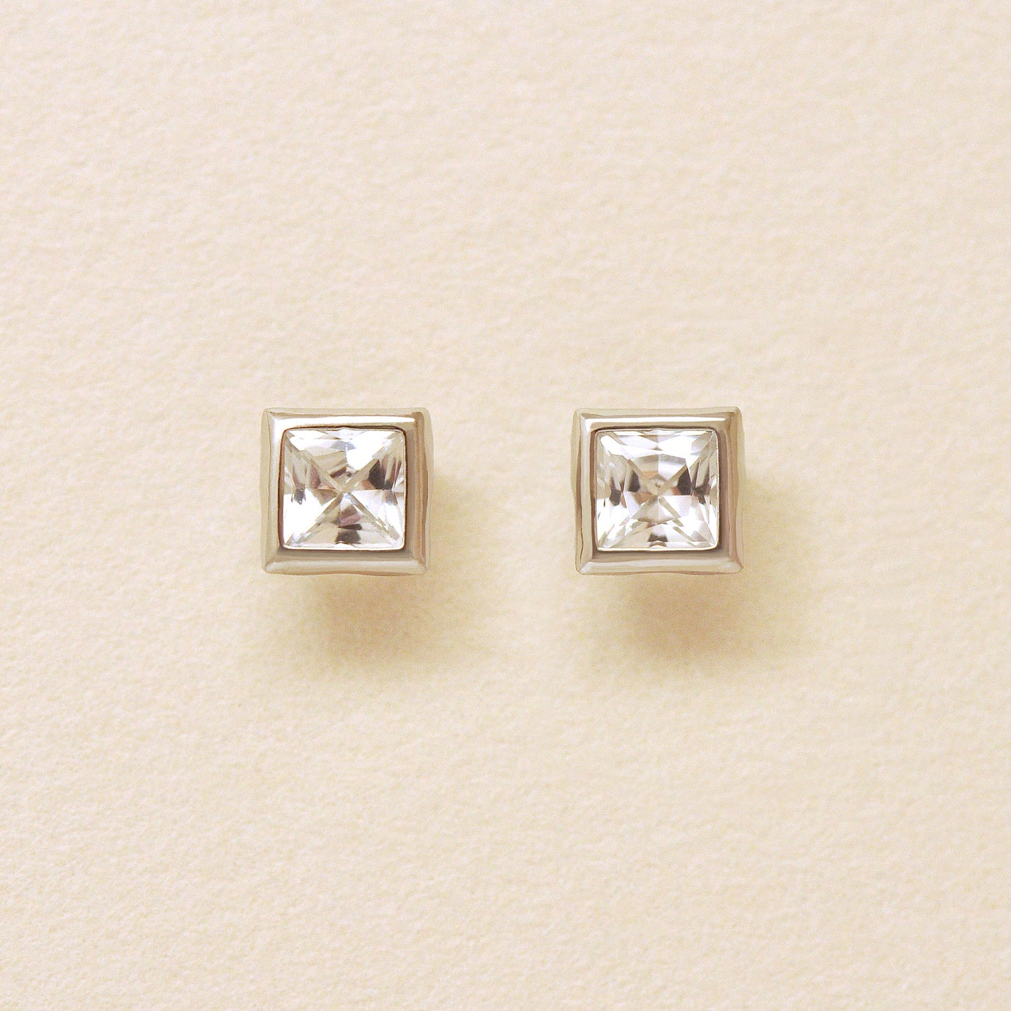 [Second Earrings] Platinum White Sapphire Square Earrings - Product Image