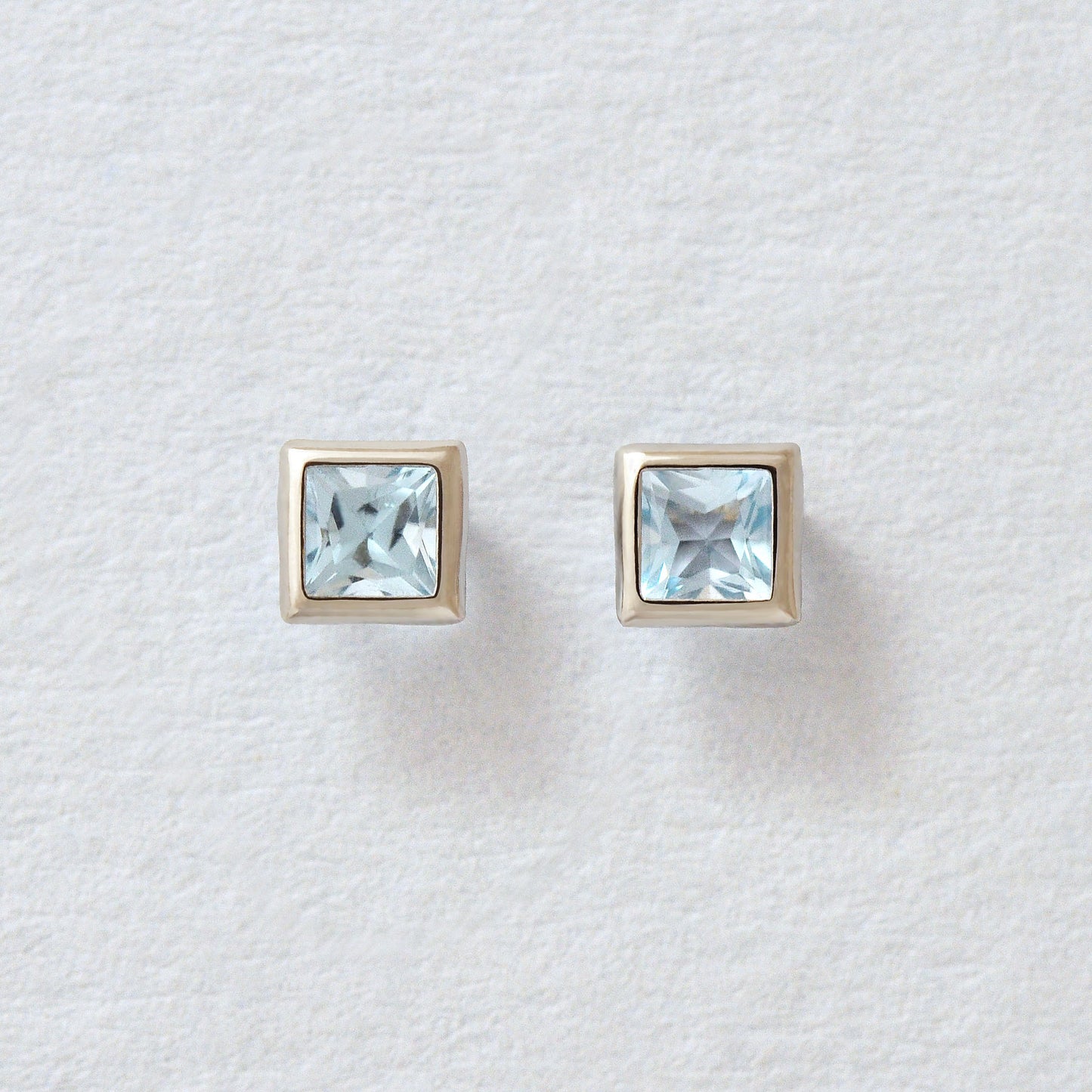 [Second Earrings] Platinum Swiss Blue Topaz Square Earrings - Product Image
