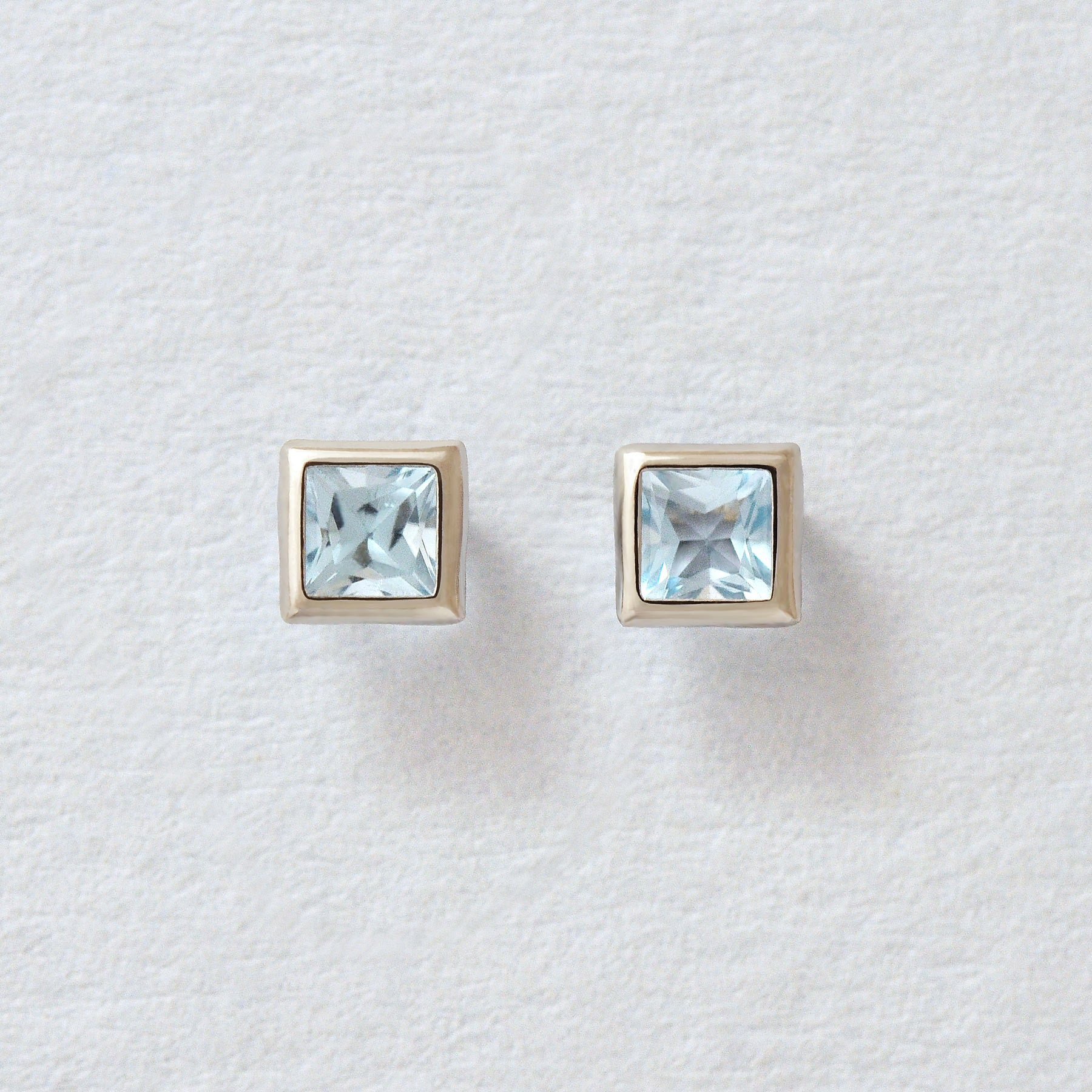 [Second Earrings] Platinum Swiss Blue Topaz Square Earrings - Product Image