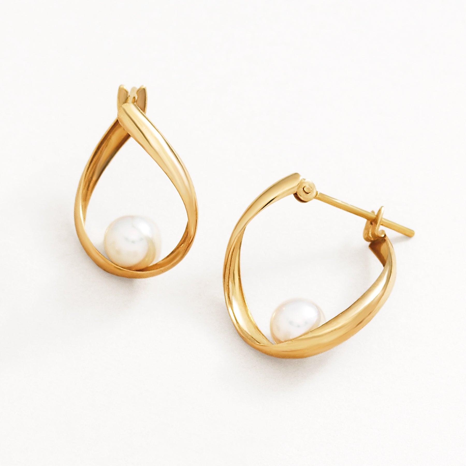 18K / 10K Yellow Gold Twisted Hoop Pearl Earrings Small - Product Image