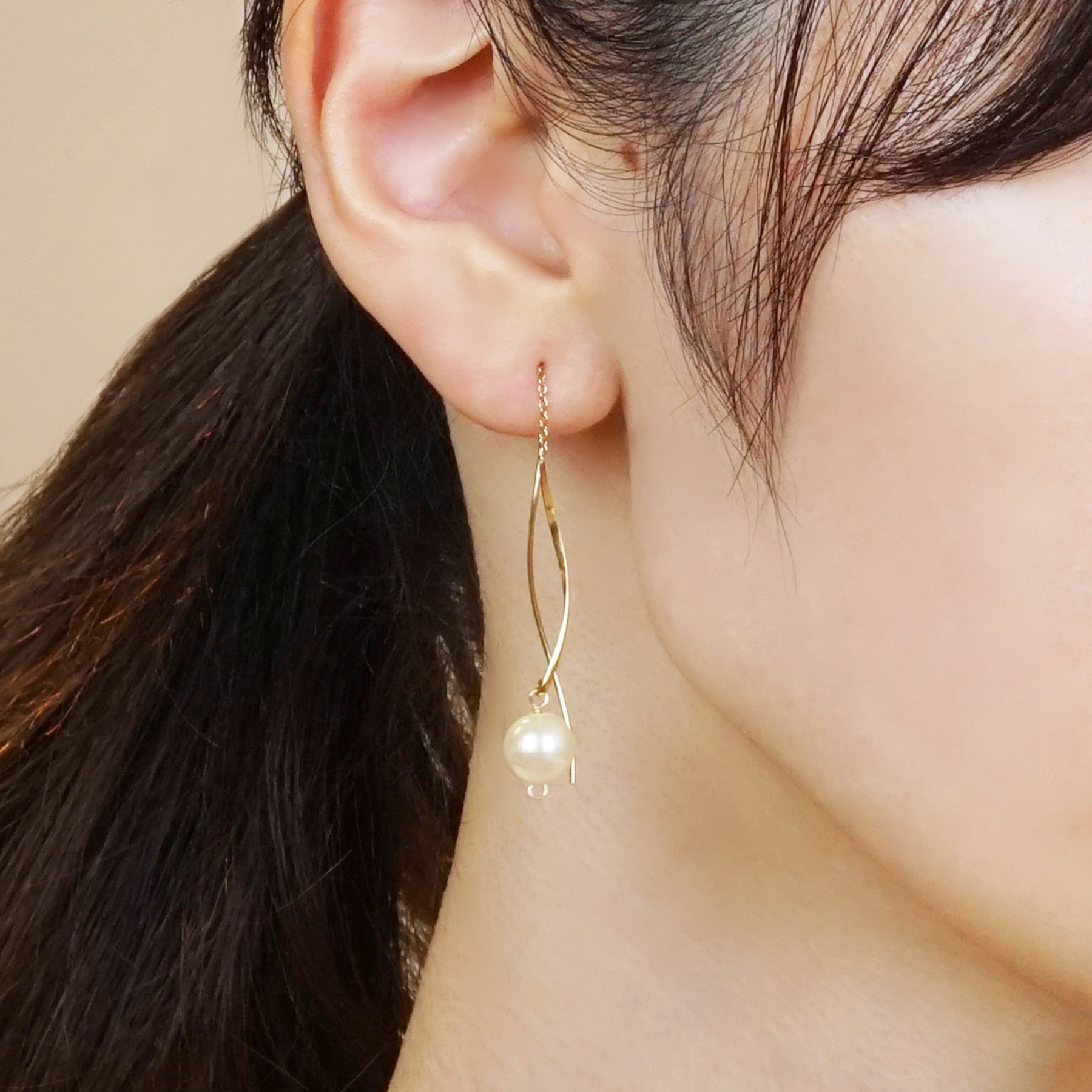 Gold Filled Wave Line Pearl Earrings - Model Image