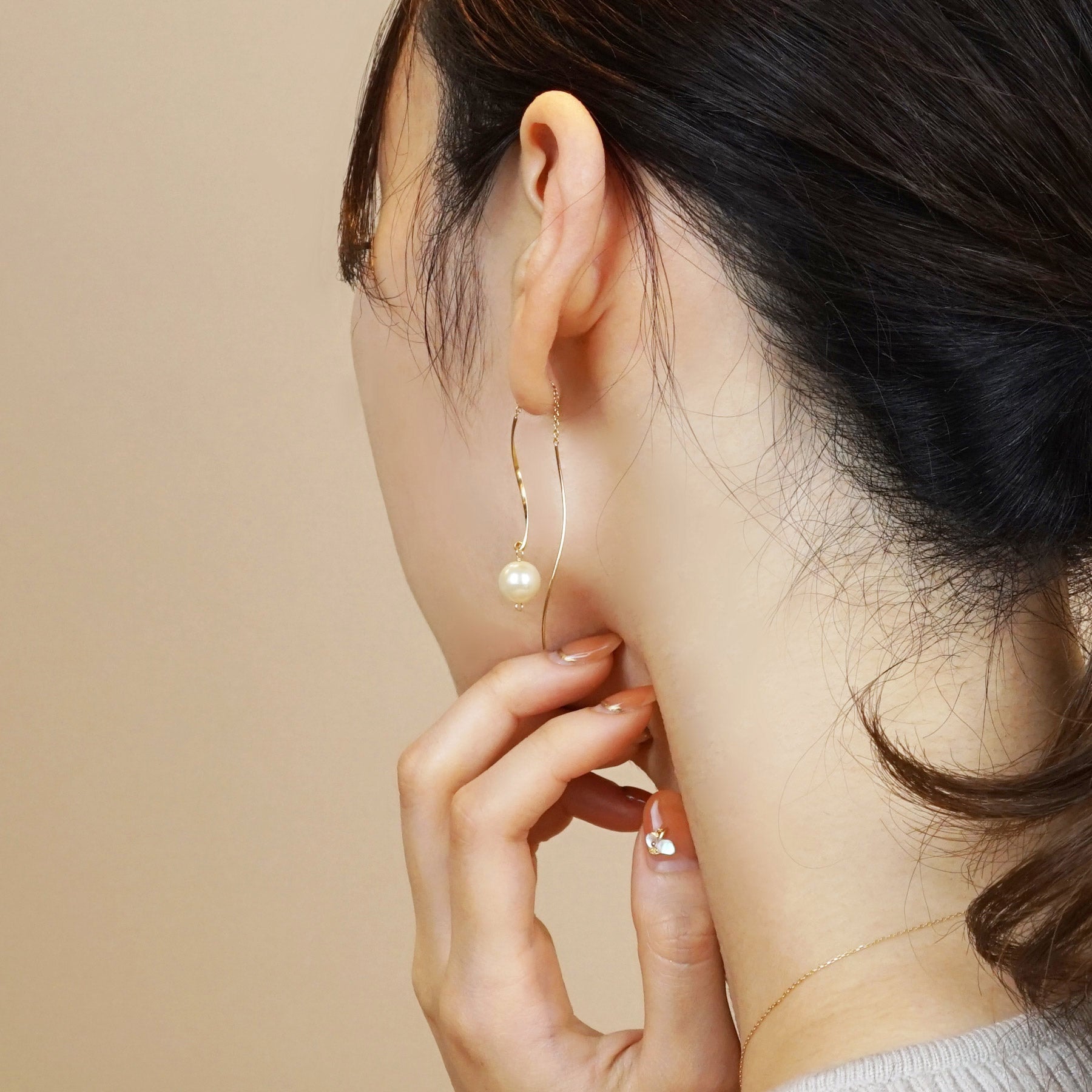 Gold Filled Wave Line Pearl Earrings - Model Image