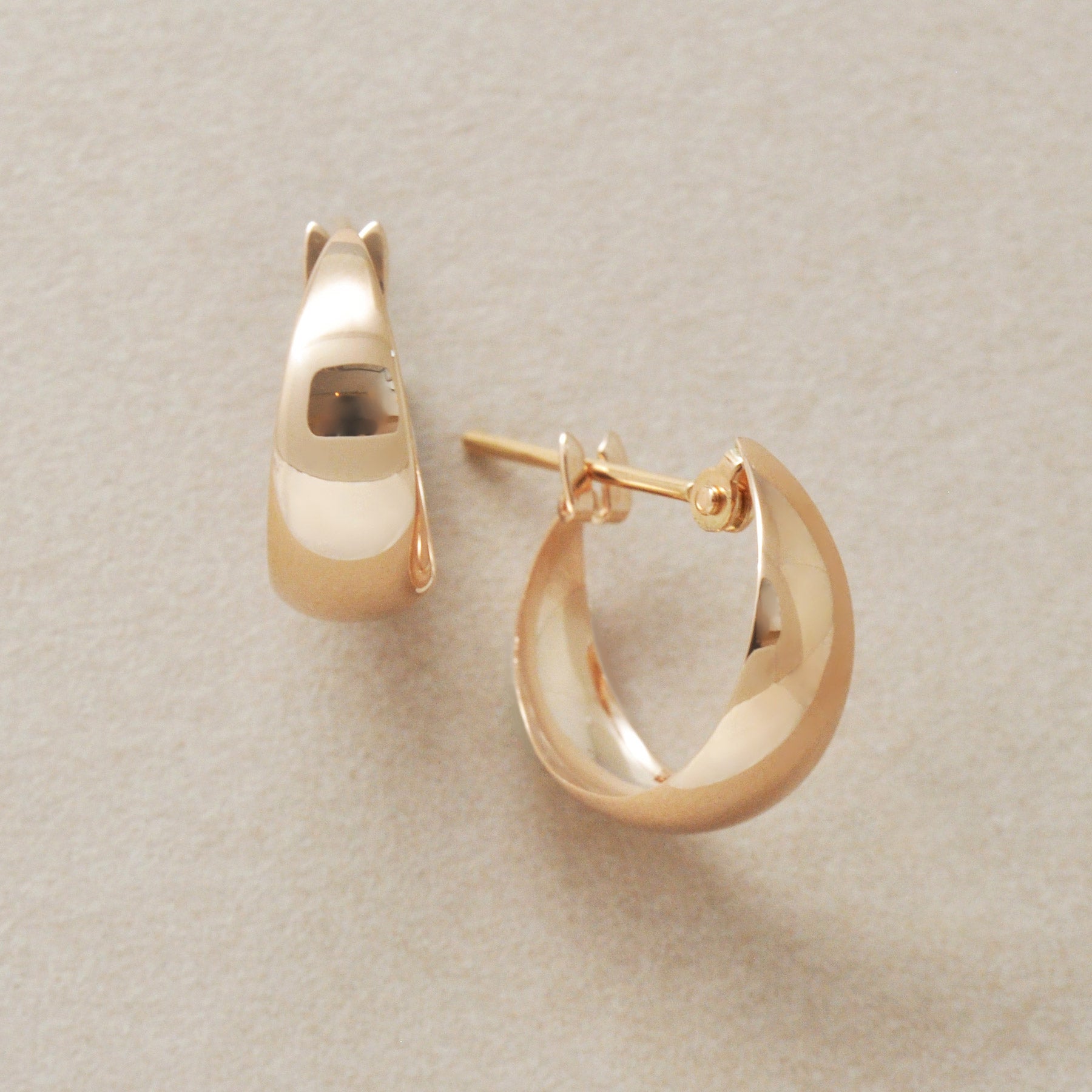 10K Rose Gold Moon Design Hoop Earrings - Product Image