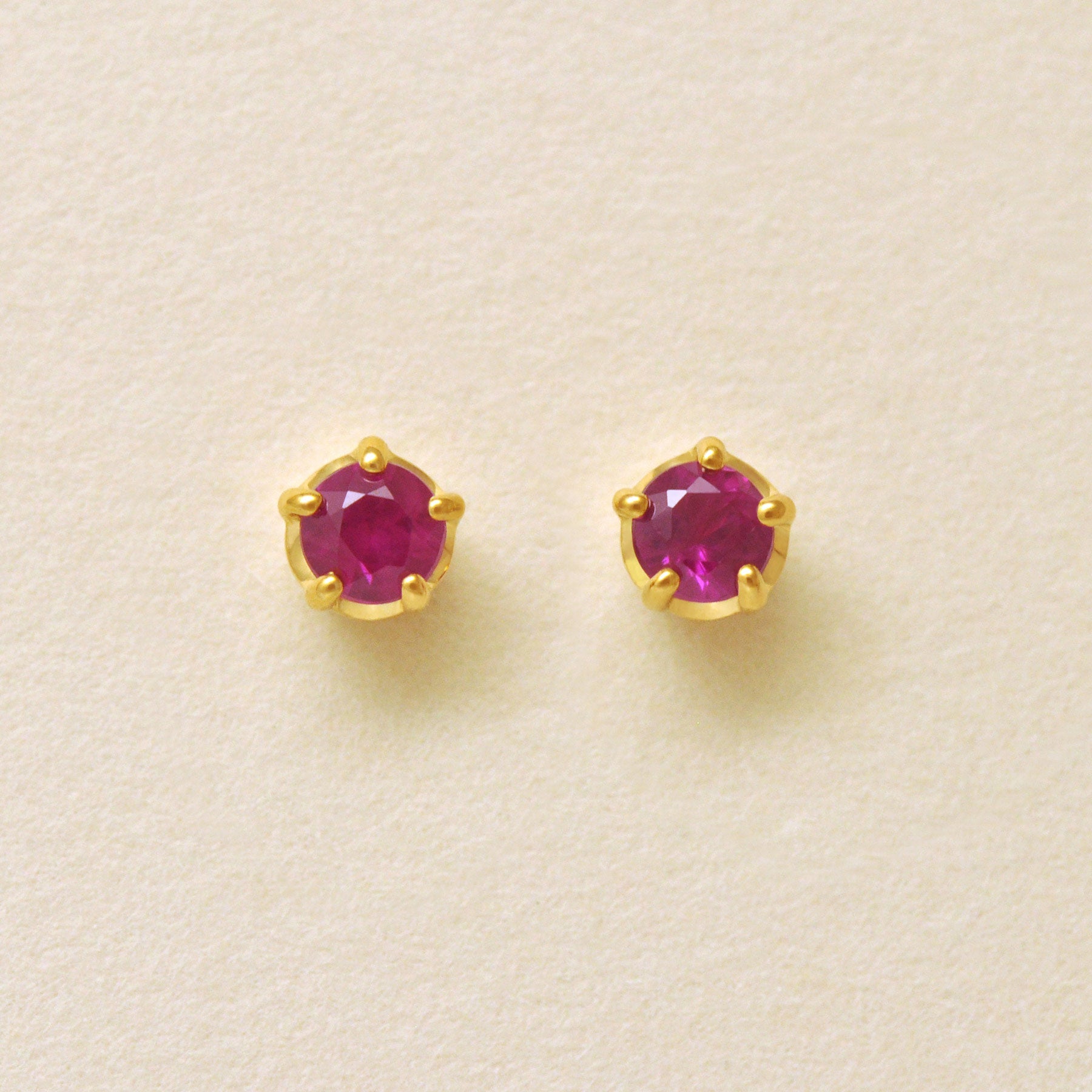 [Second Earrings] 18K Yellow Gold Ruby Earrings (Φ3mm) - Product Image