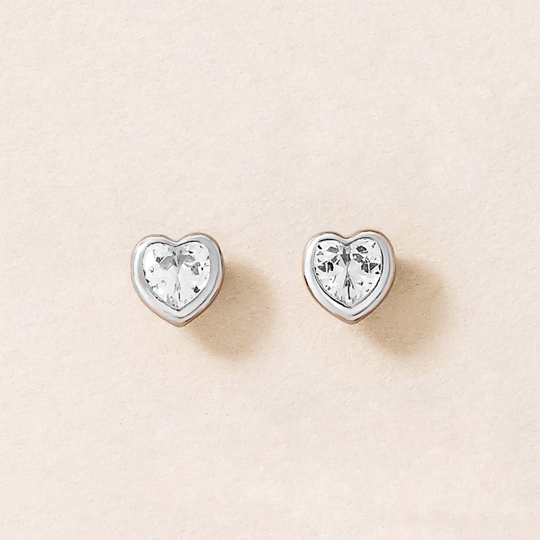 [Second Earrings] Platinum Cubic Zirconia Heart Cut Earrings - Product Image