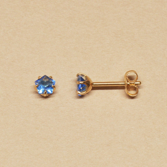 [Second Earrings] 18K Yellow Gold Blue Quartz Pentagon Cut Earrings - Product Image