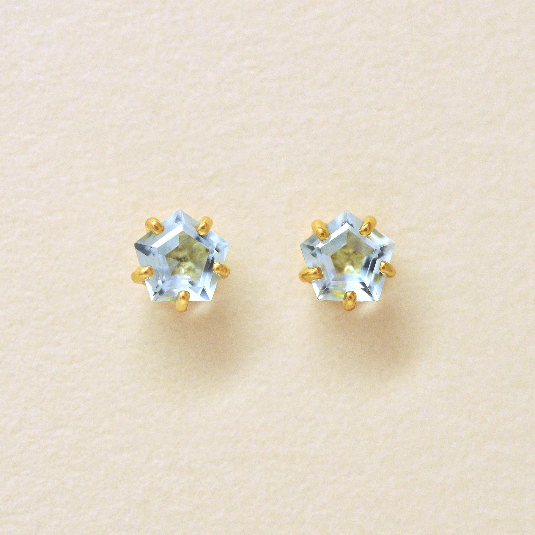 [Second Earrings] 18K Yellow Gold Blue Topaz Pentagon Cut Earrings - Product Image