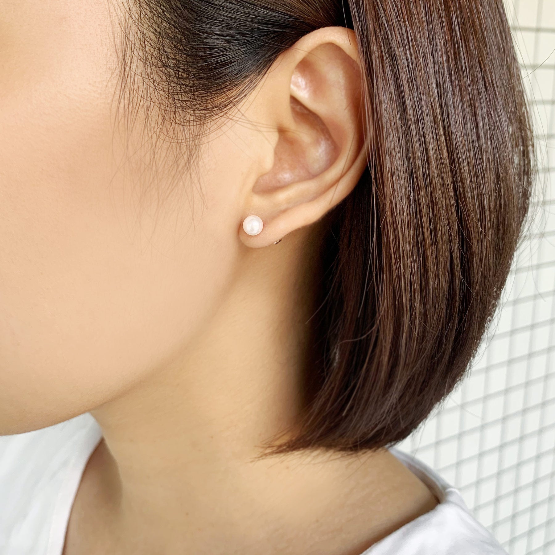18K Yellow Gold Pearl Small Earrings [5mm] - Model Image