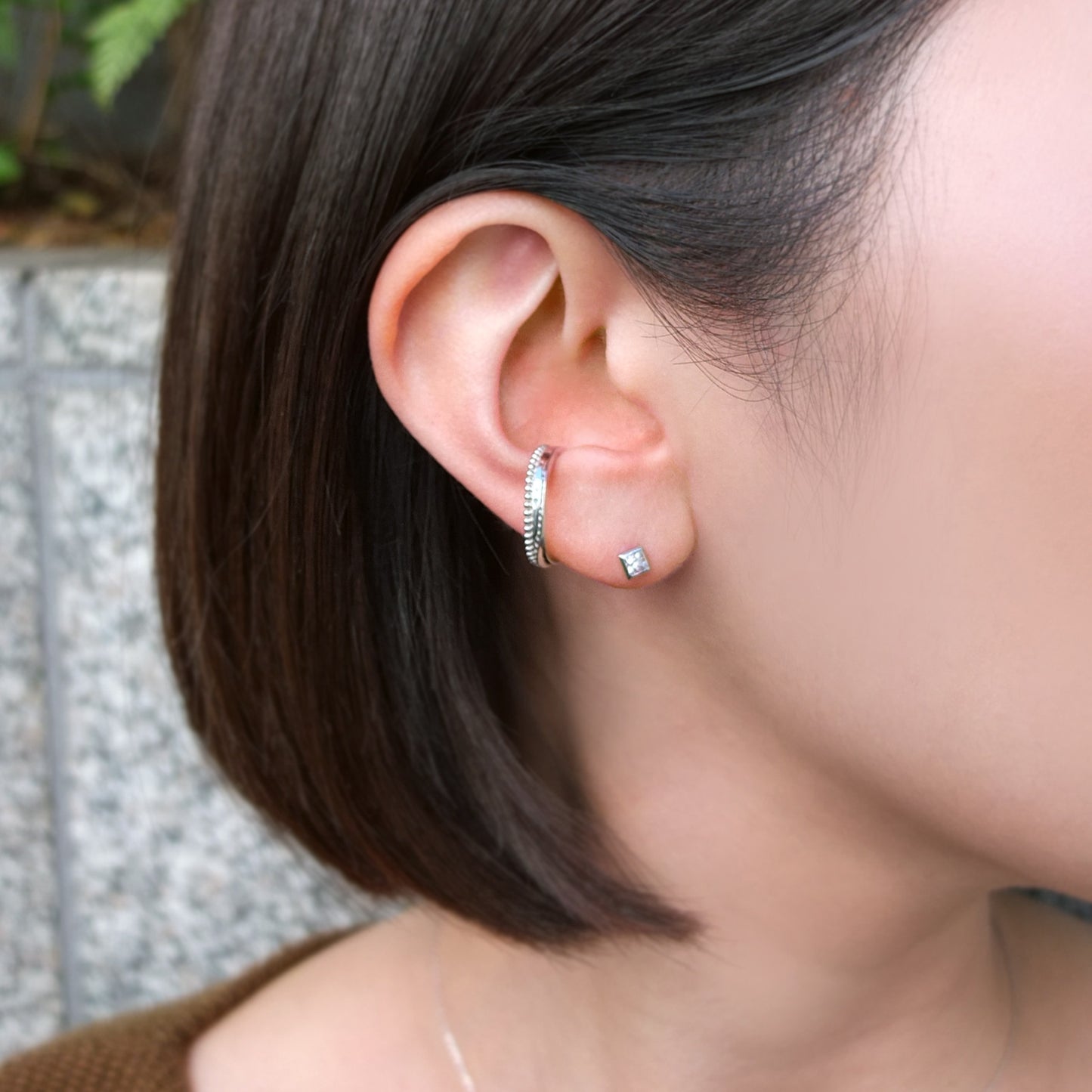 925 Sterling Silver Ear Cuff (Rhodium Plated) - Model Image