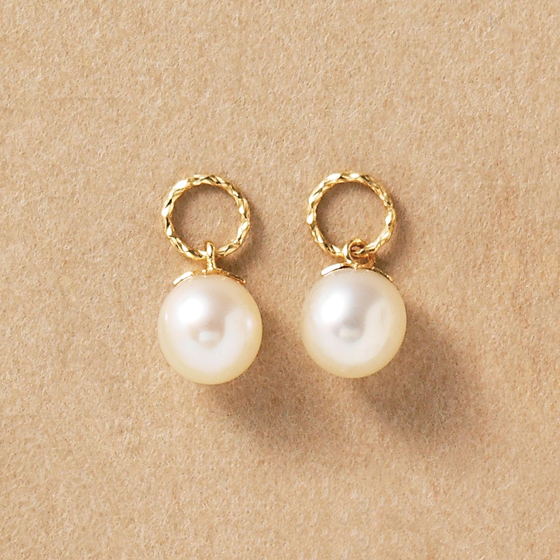 [Palette] 10K Yellow Gold Freshwater Pearl Small Charms - Product Image